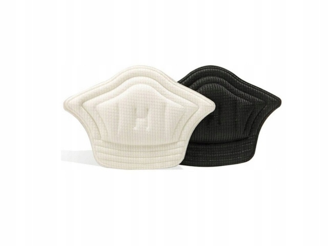 PIANKOWE ZAPIĘTKI WKŁADKI DO DUŻYCH BUTÓW WKLEJANE NA OBTARCIA RANY PIĘTY