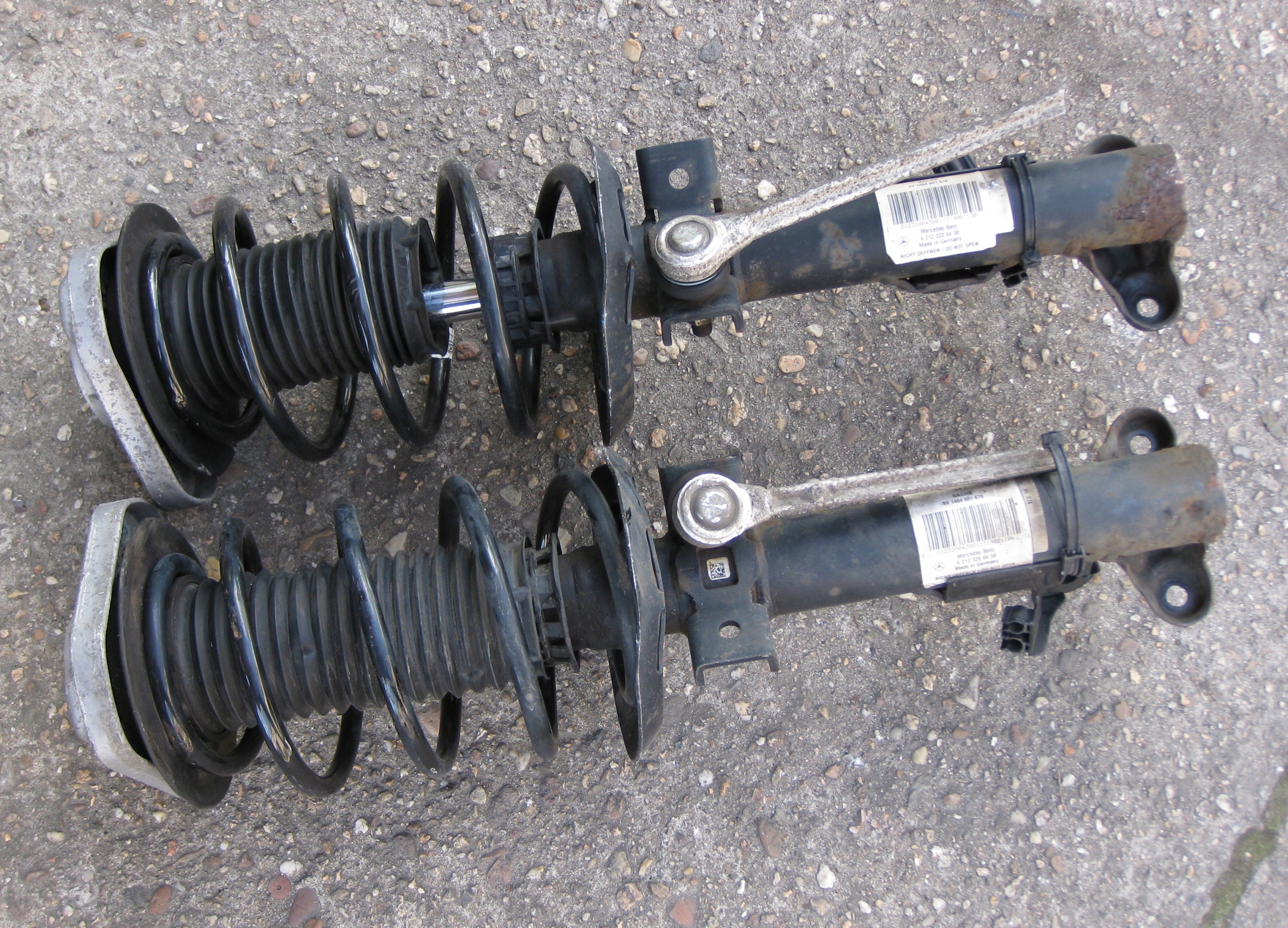 MERCEDES W212 LIFT E KLASA 13R shock absorber left right front A2123200438