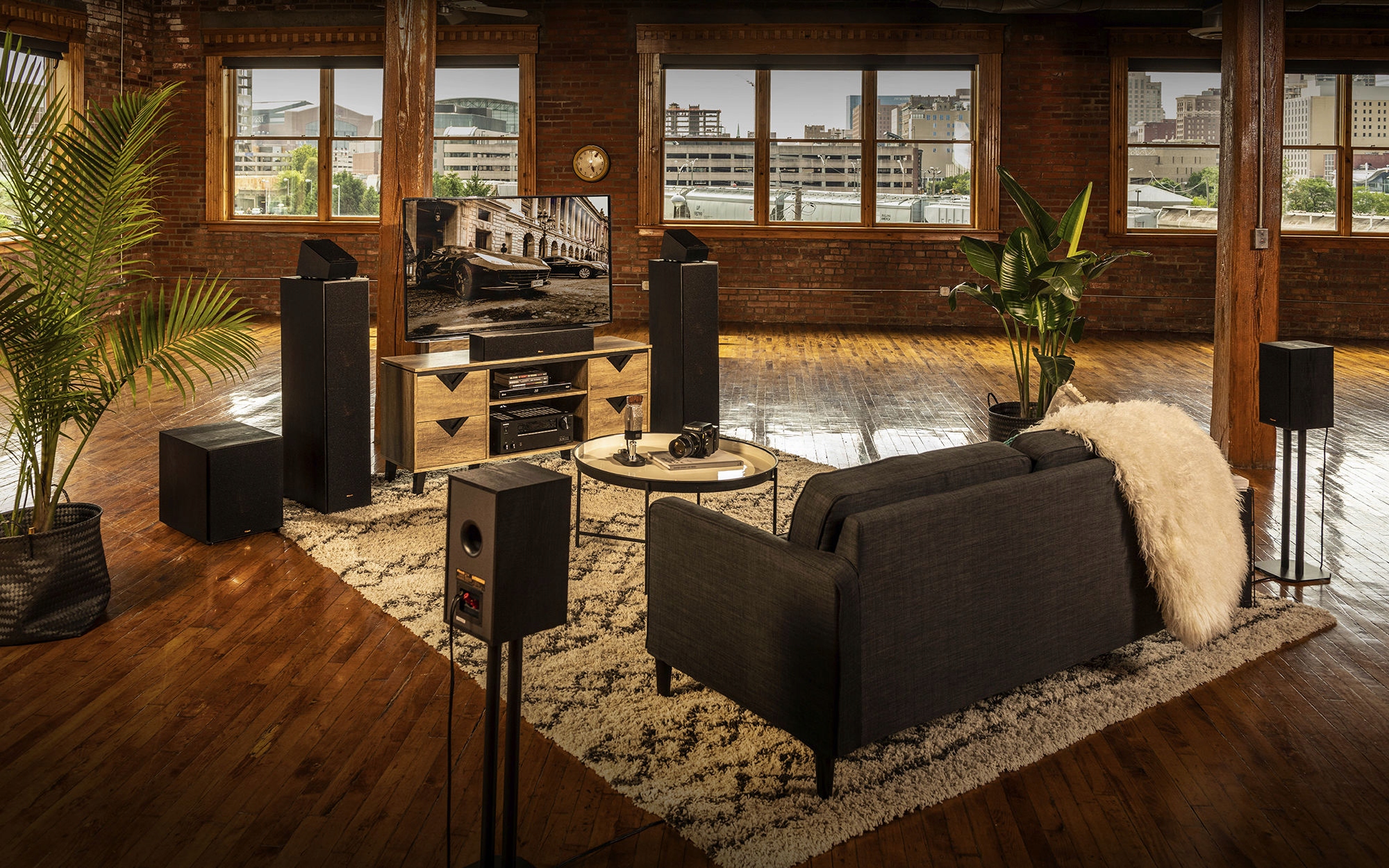 Subwoofer aktywny KLIPSCH R-100SW + GRATIS KABEL Y 3m Głębokość produktu 41.7 cm