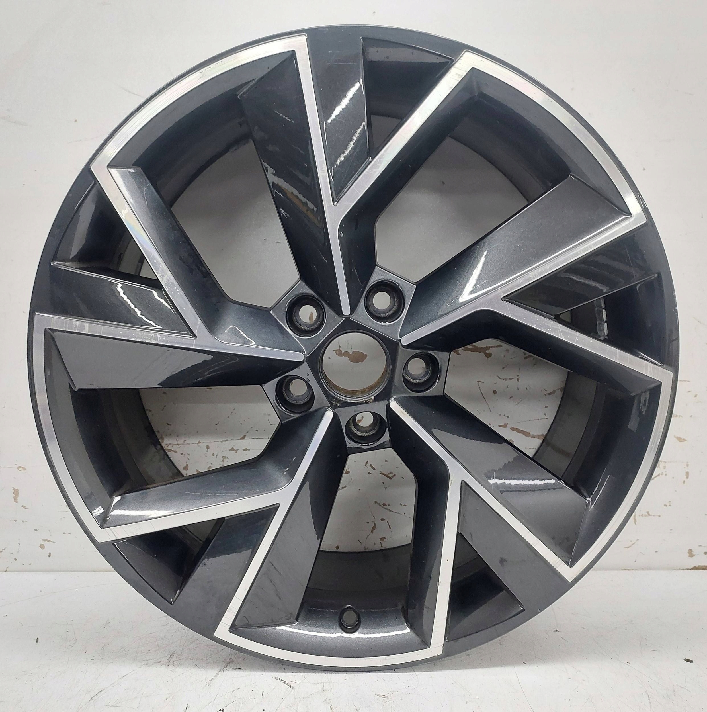 SKODA KODIAQ FELGA ALUMINIOWA 19 565601025BF FV