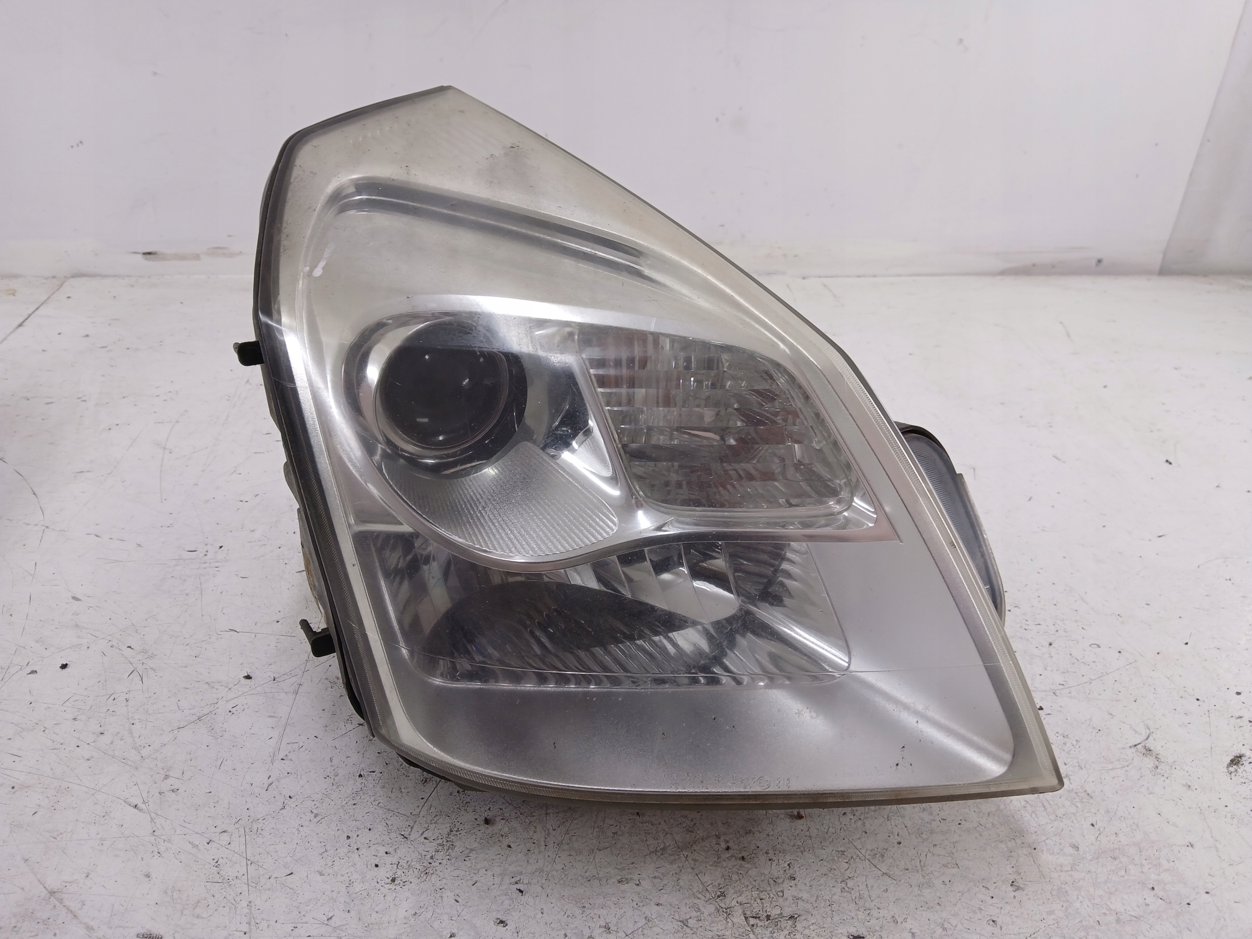 RENAULT VEL SATIS light right front