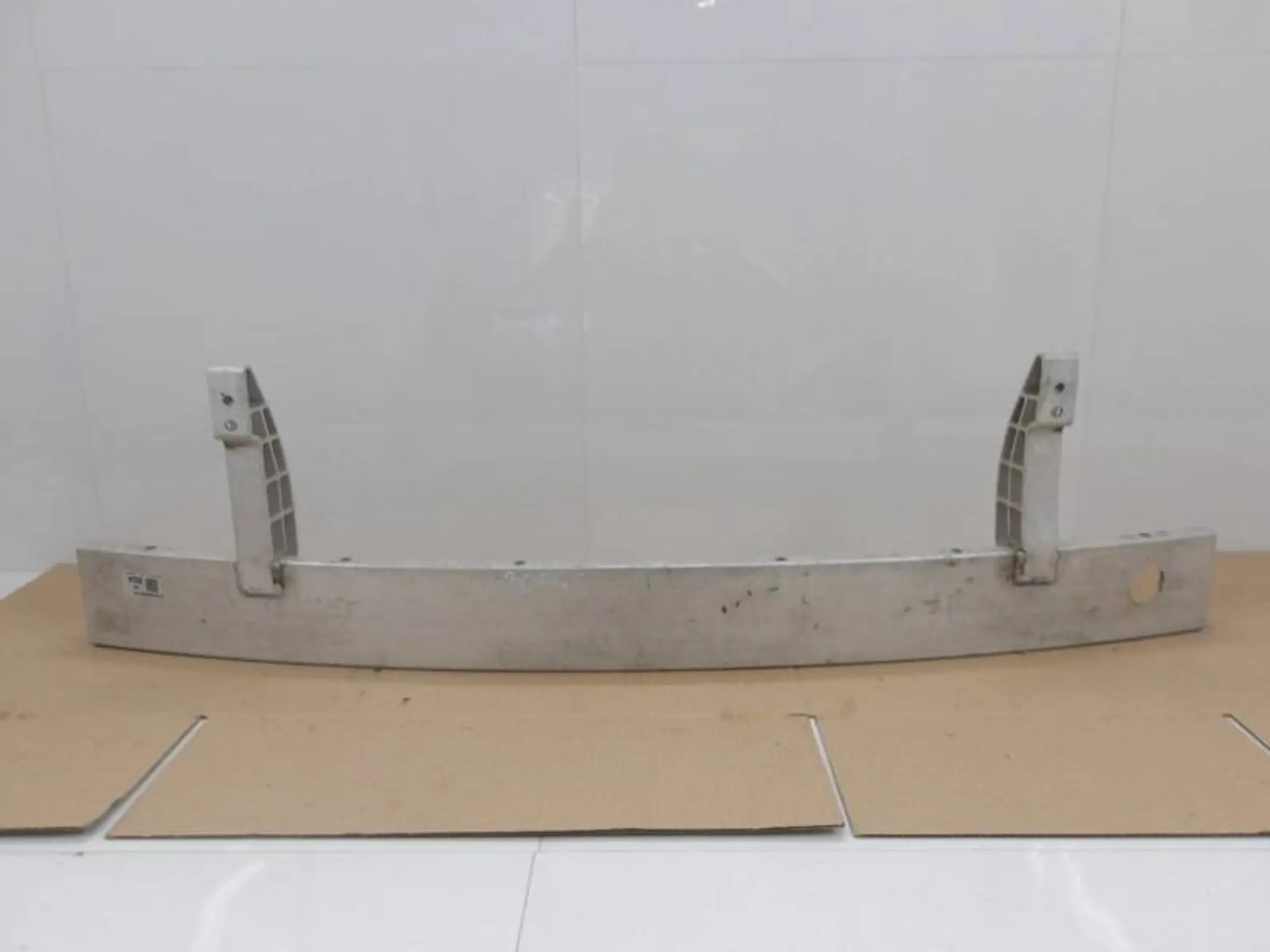 Hyundai IONIQ LIFT BELKA ZDERZAK PRZÓD