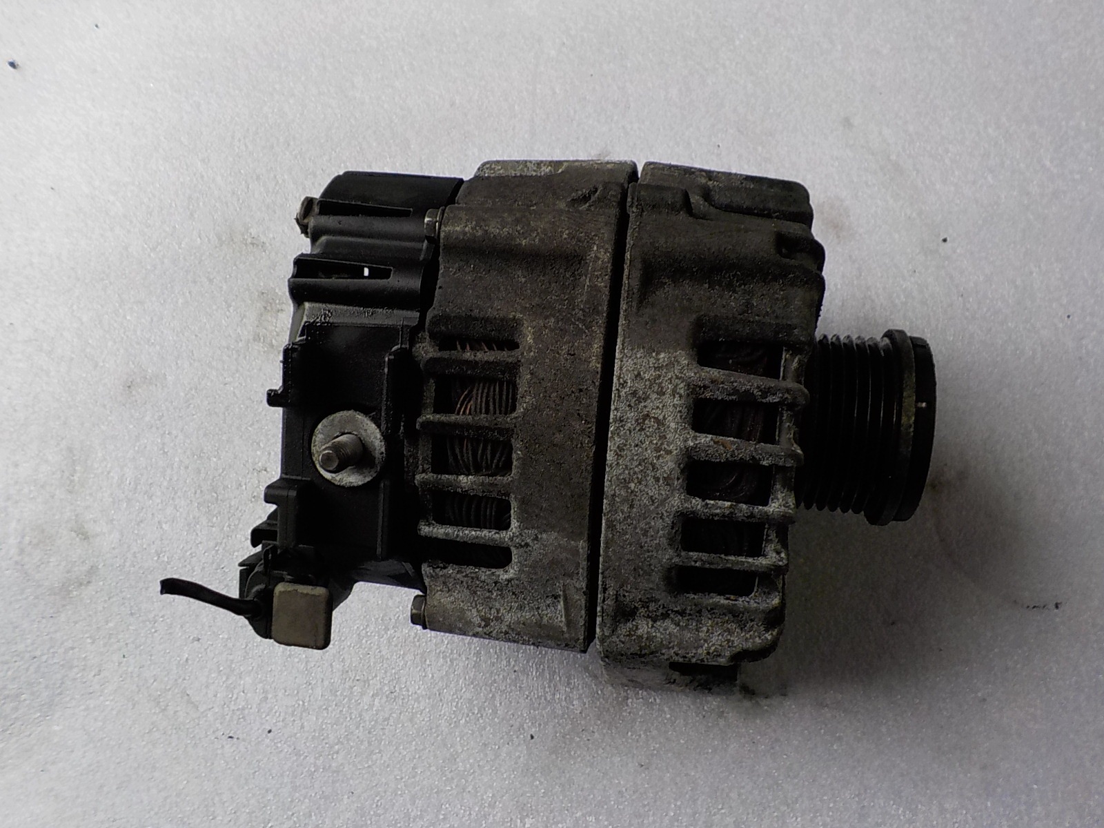 BMW 1 (F20) 2.0 D ORG ALTERNATOR 2617511A