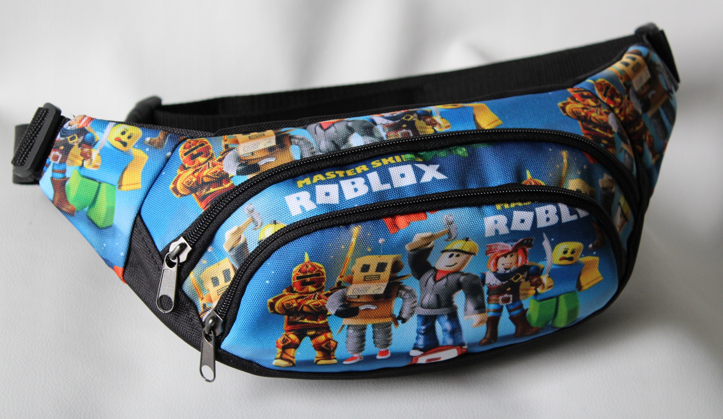 SASZETKI SASZETKA NERKA ROBLOX BIODROWA DLA NASTOLATKÓW EAN (GTIN) 8053345413761