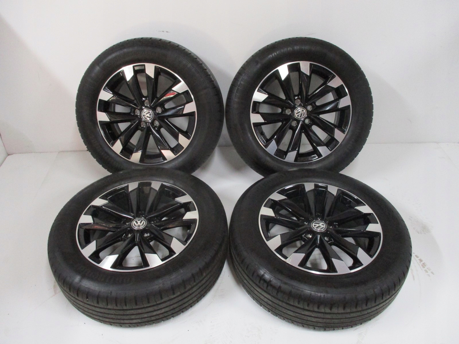 wheels discs tyres VW T-CROSS 2GM R16