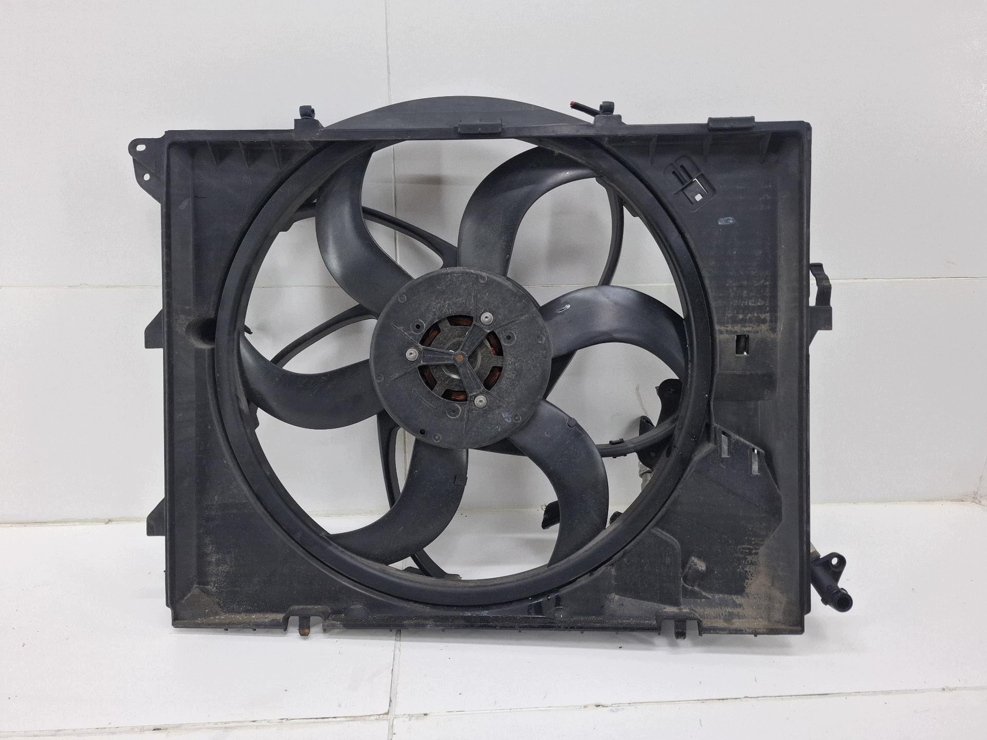ventilátor chladiče BMW 3 E92/E93 E92 2009 16326937515