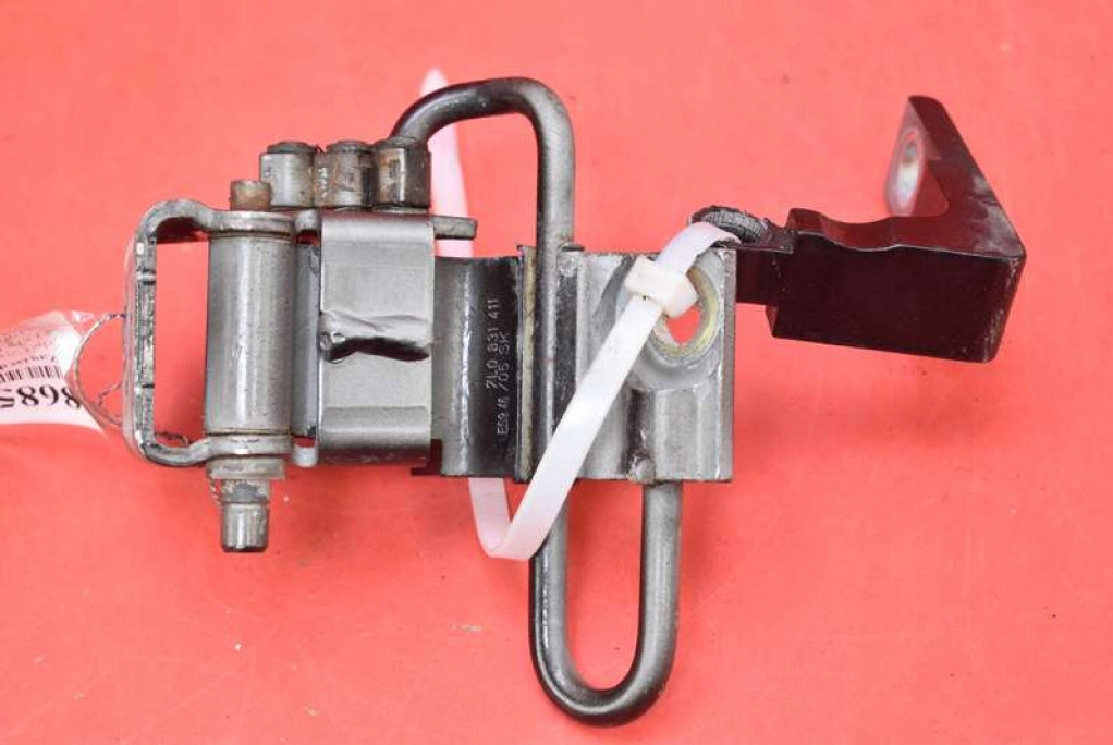 hinge hinges door left front PORSCHE CAYENNE 1 and 02-07