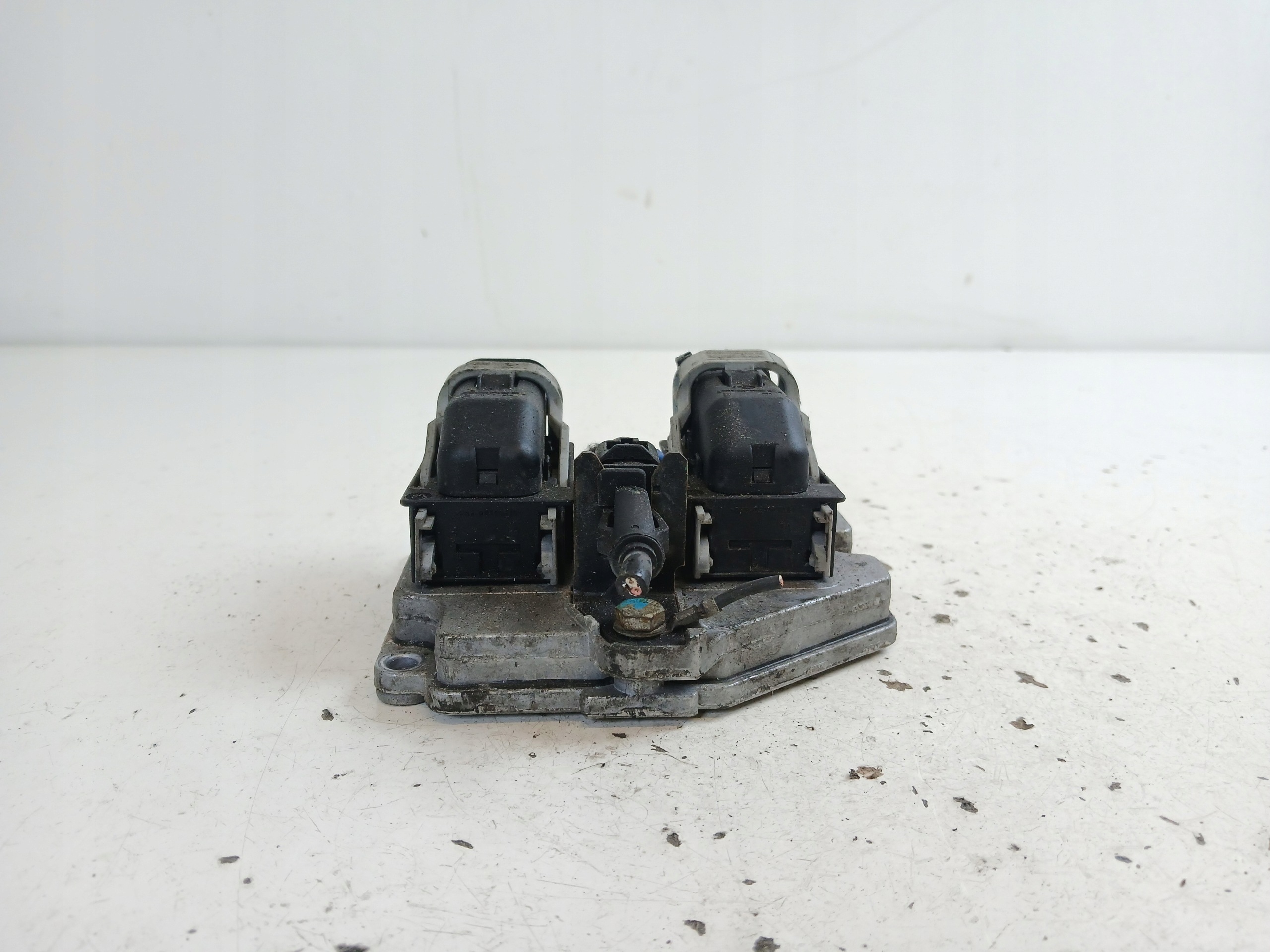 OPEL MERIVA A 1.8 unité de commande électronique uce moteur 55355043