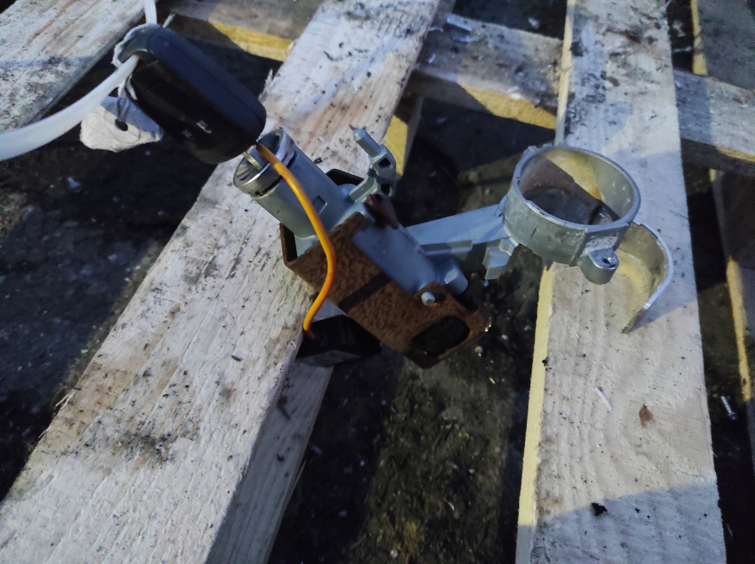 OPEL MERIVA B ignition key