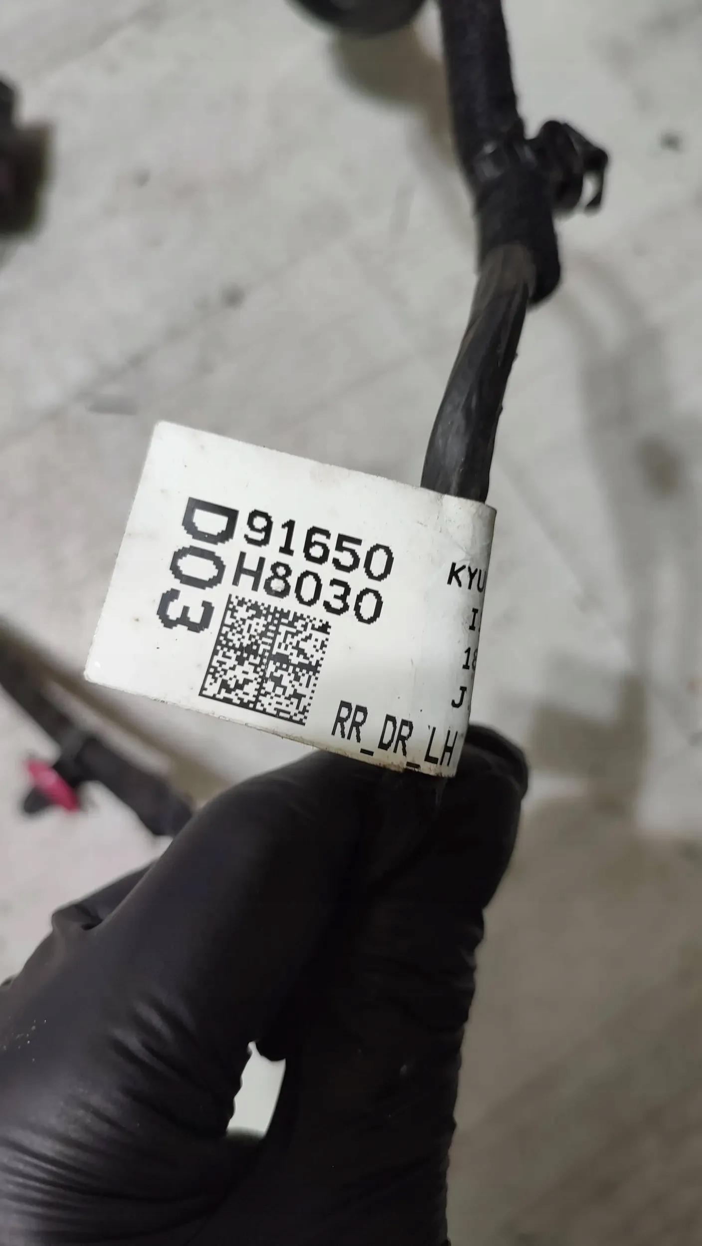 KIA Rio IV 18r Z tylu bundle przewodow door