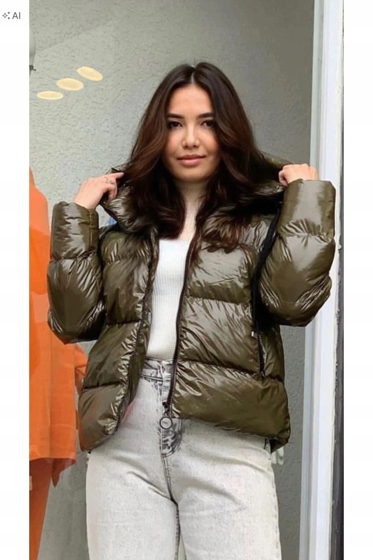 Lesklá Dámská Prošívaná Bunda V Oversize Stylu Velikosti 5IA