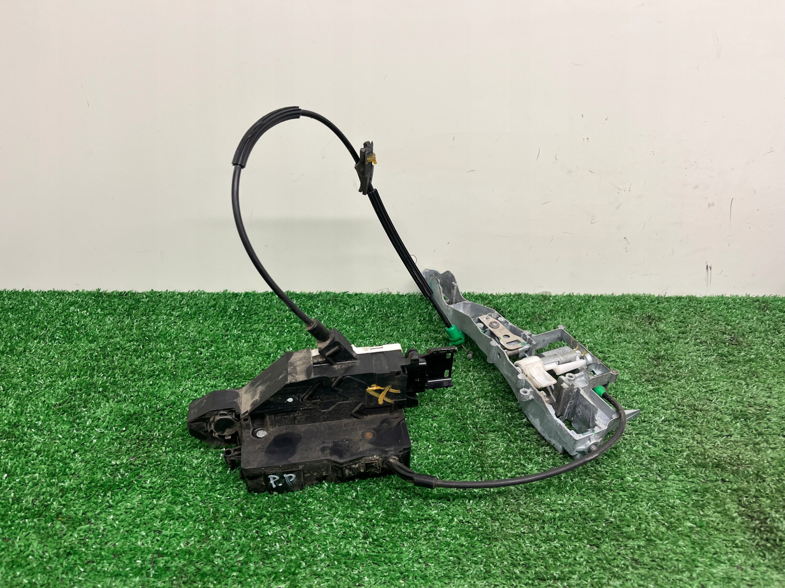 lock door right front CITROEN C3 PICASSO