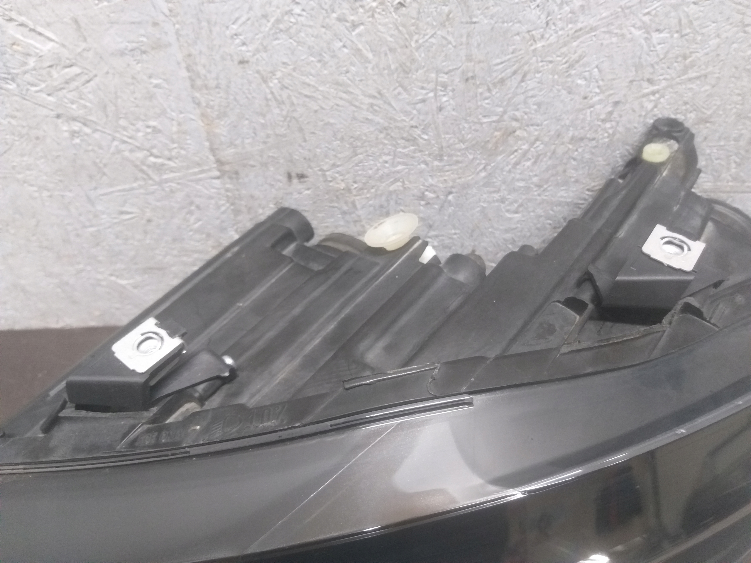 light front left VW POLO 6C 14-17 6C1941005