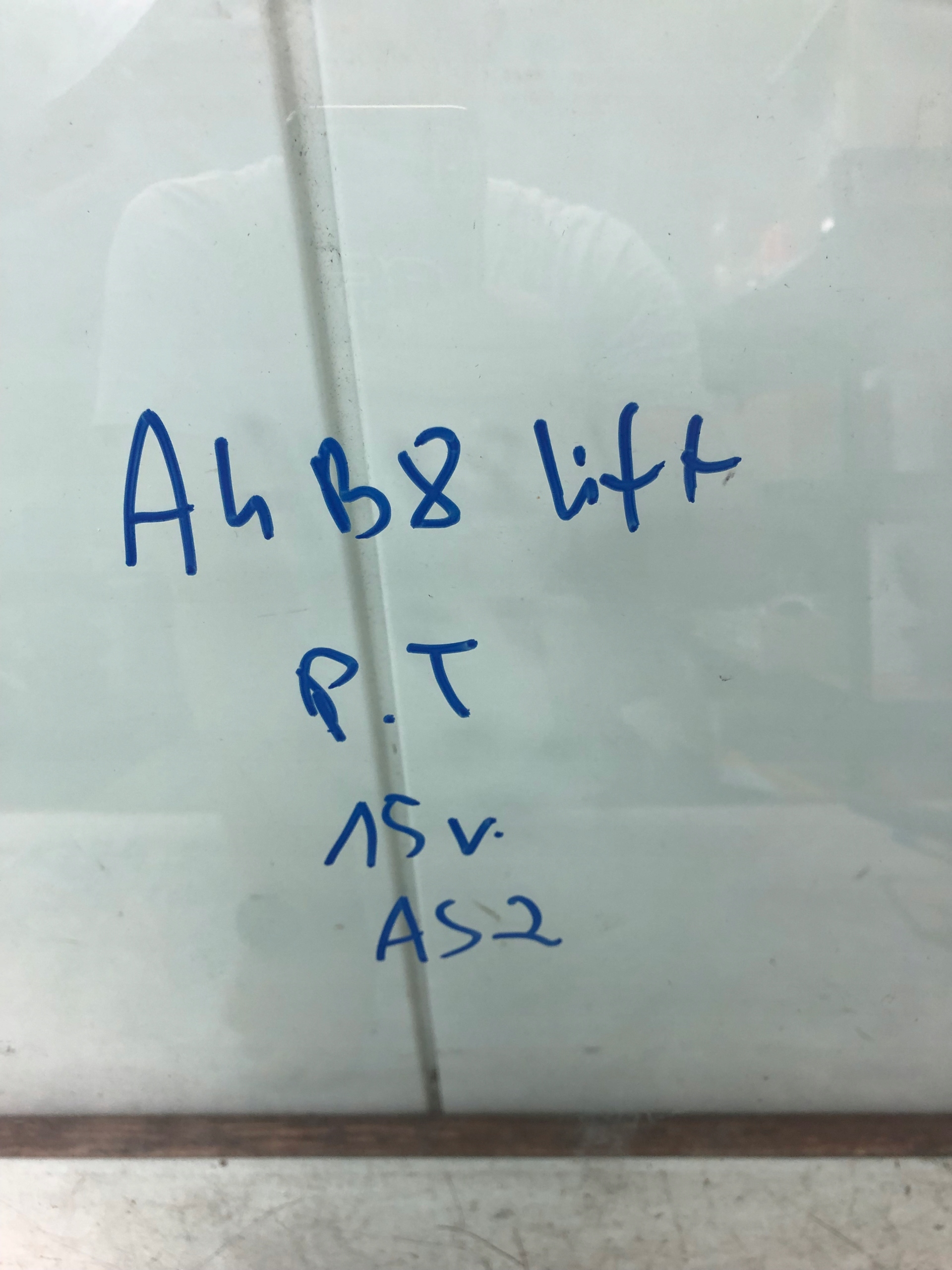window door right rear part AS2 AUDI A4 B8 LIFT 15r