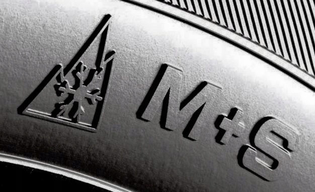 4x Opony WIELOSEZONOWE 235/55/17 V KUMHO Solus 4S Całoroczne 2023 XL Nowe Szerokość opony 235 mm