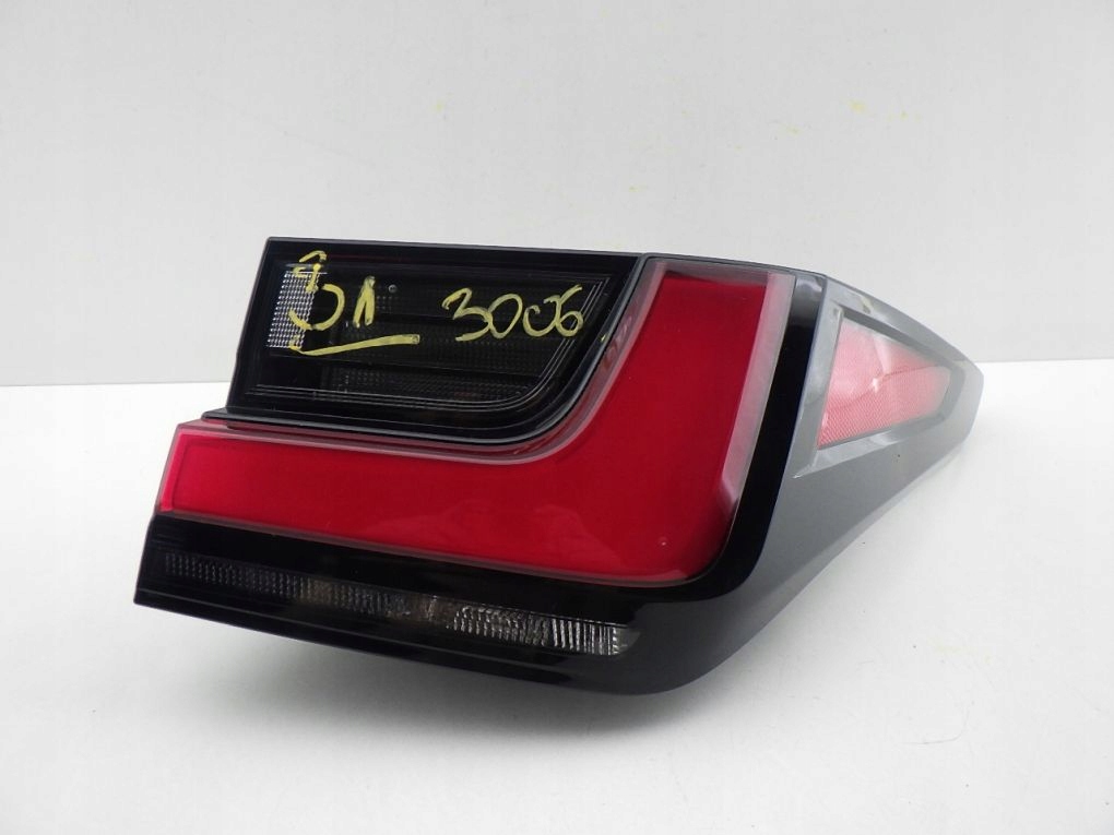 LEXUS NX II 2 21- EU light rear right