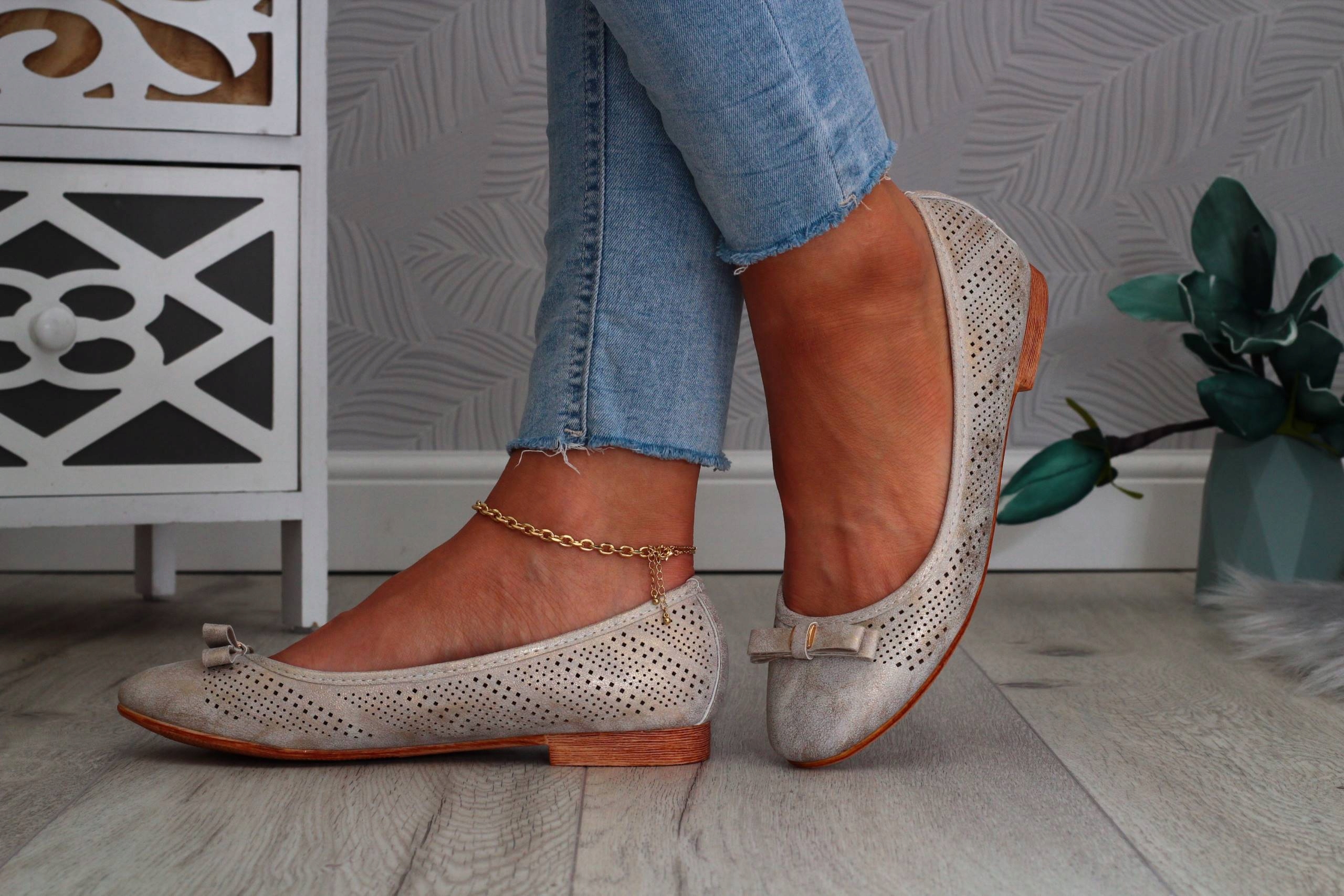 BALERINY DAMSKIE PÓŁBUTY MODNE WSUWANE AŻUR LEKKIE Rozmiar 38