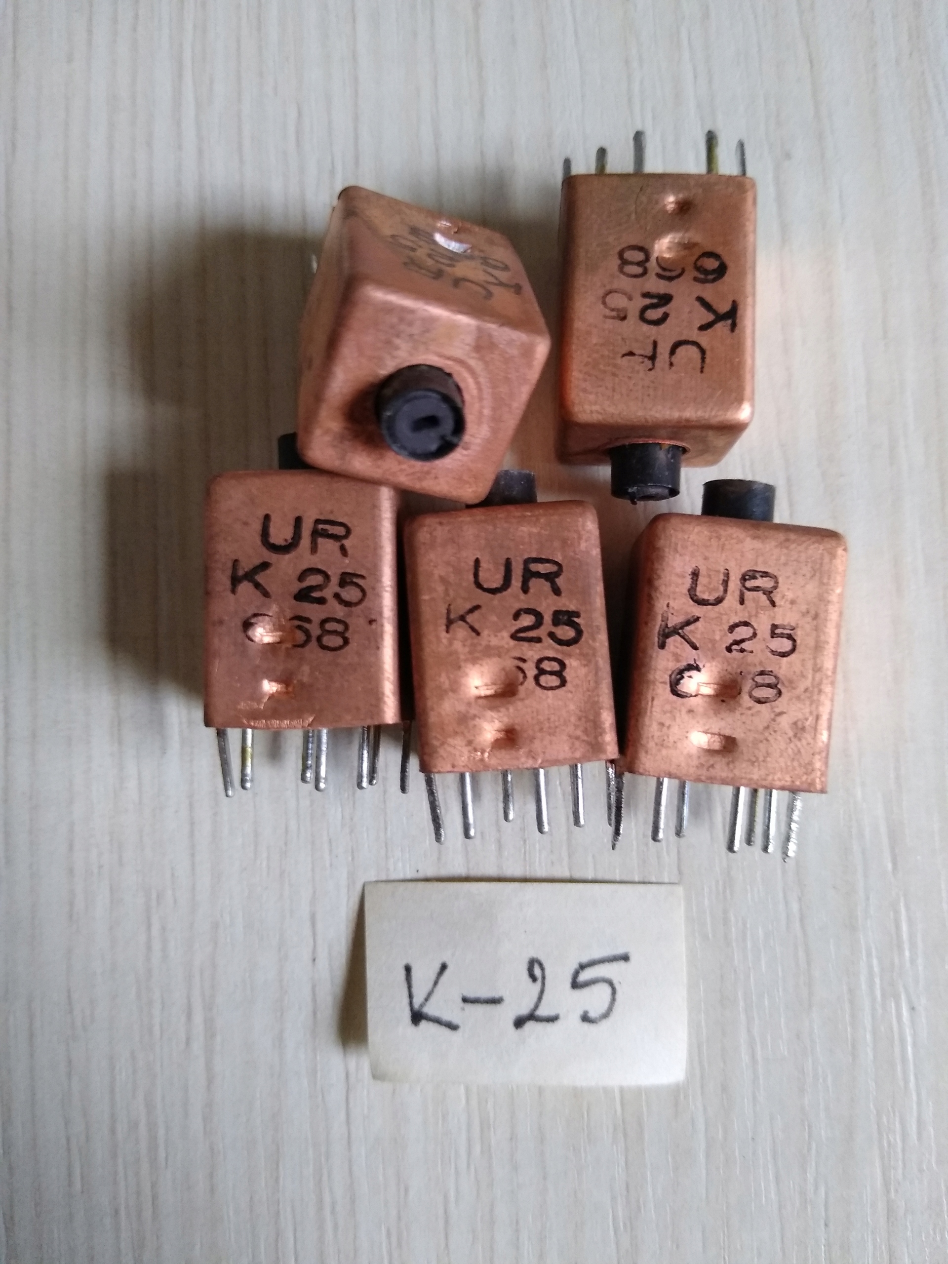 

Filtr radiowy 12x12 K-25