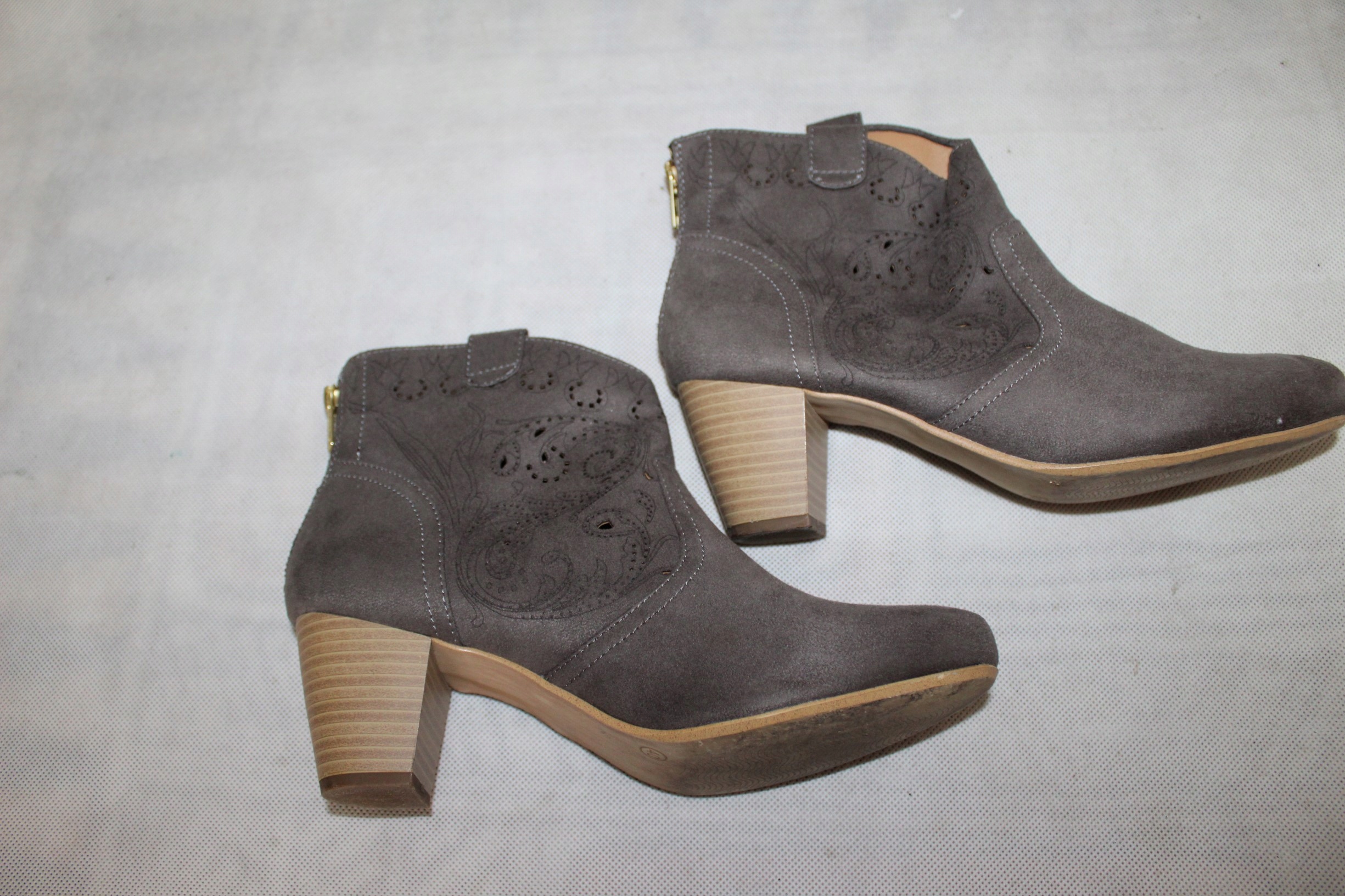 KOWBOJKI AF rozm. 40 Rozmiar 40