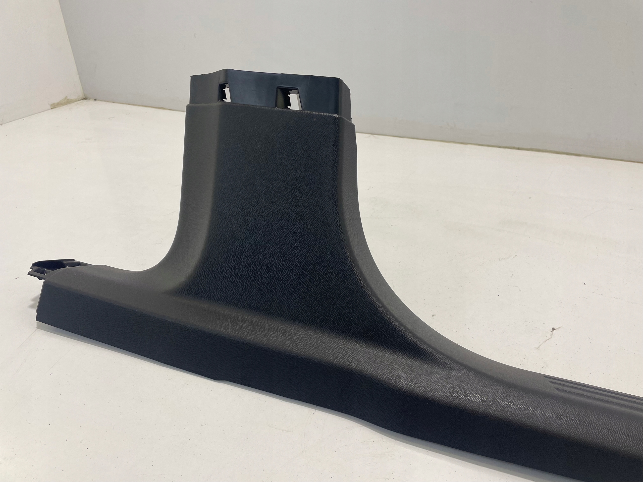 9820798777 OSŁONA SŁUPKA PROGU LEWA DS3 CROSSBACK PEUGEOT 2008 II Numer katalogowy części 9820798777