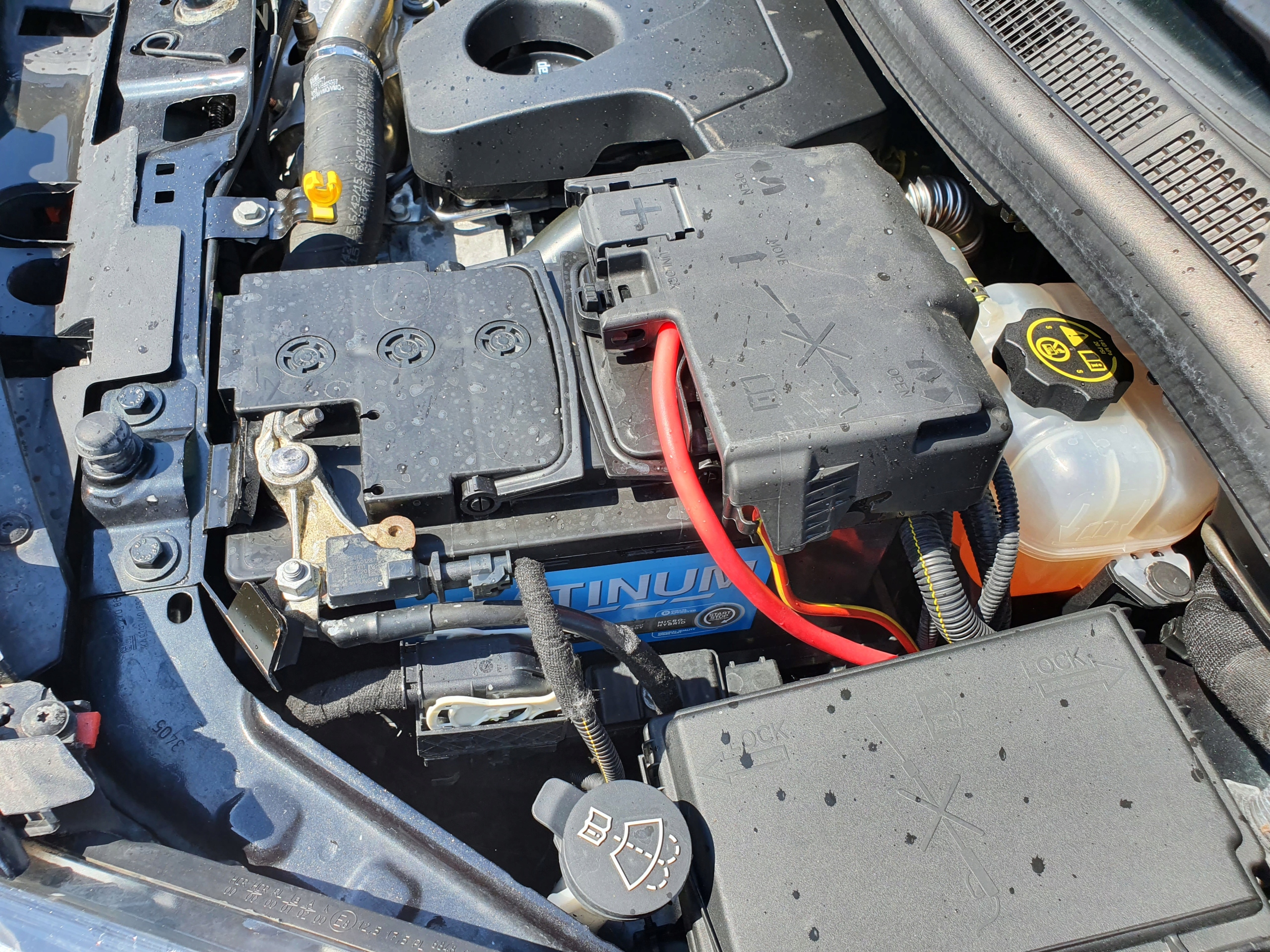 ОСНОВАНИЕ КОРПУС АККУМУЛЯТОРА KLEMA OPEL MERIVA B