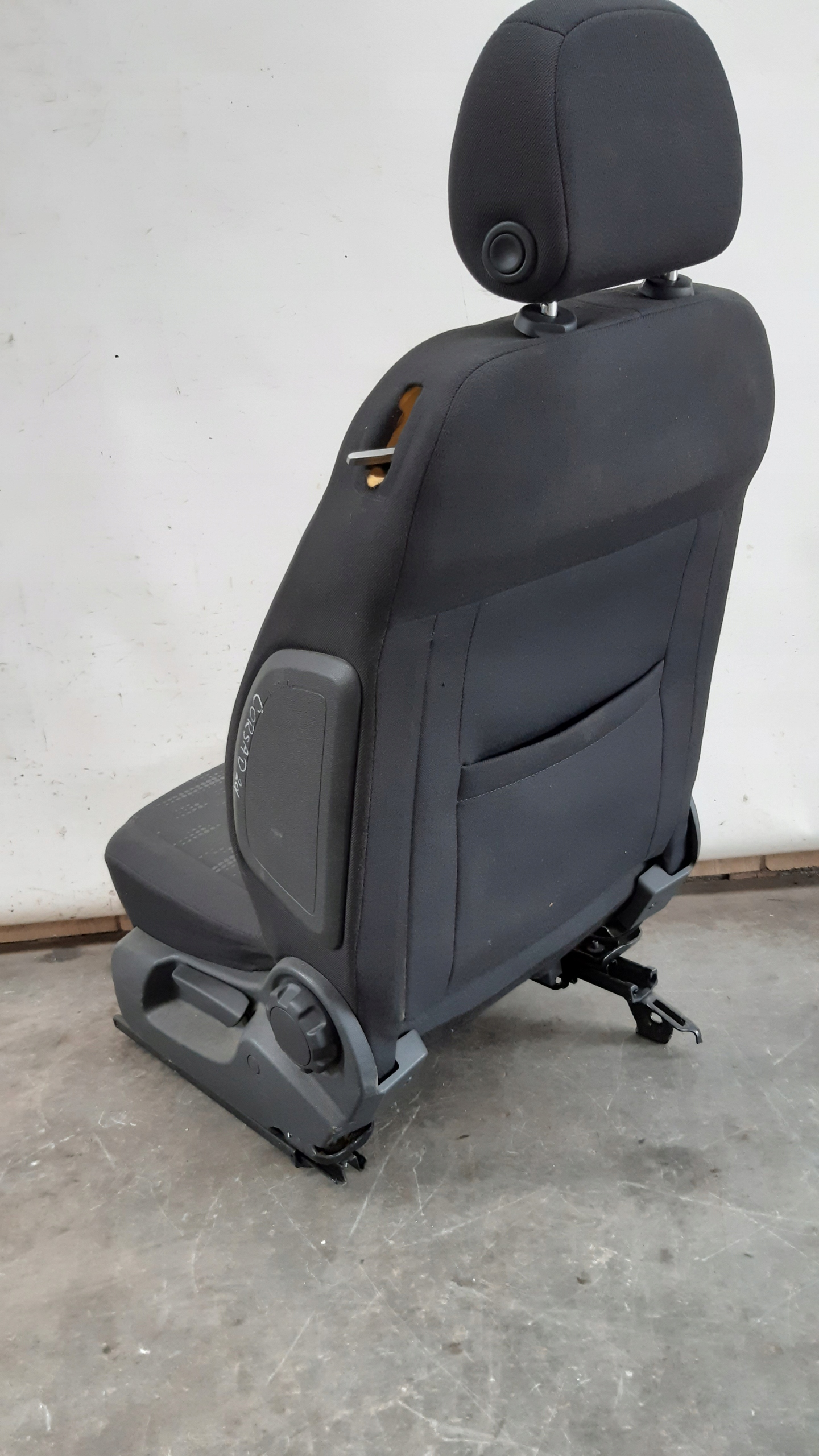 Sitz links 3d Opel Corsa D