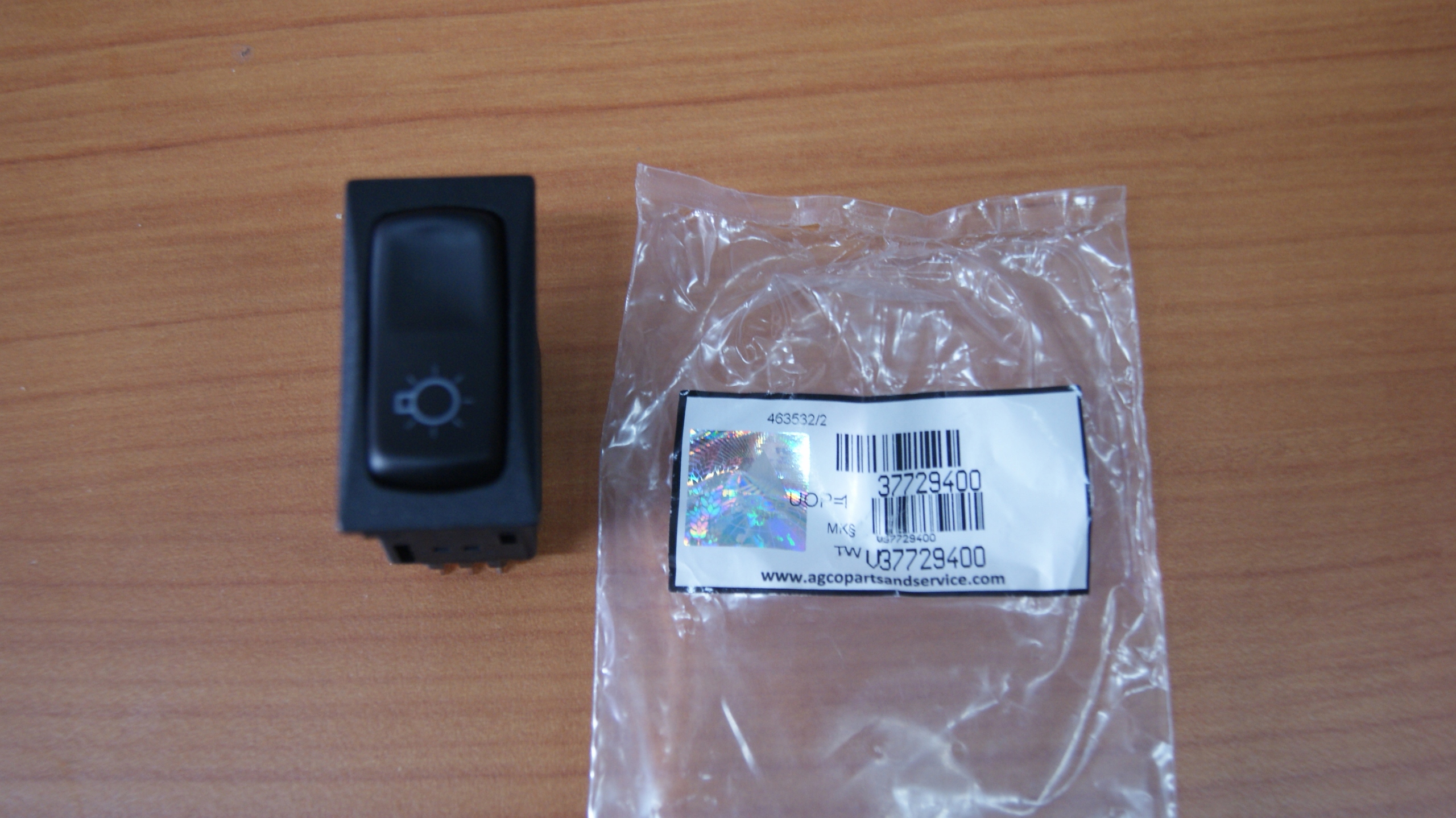 Przełącznik kołyskowy świateł Valtra Oryginał