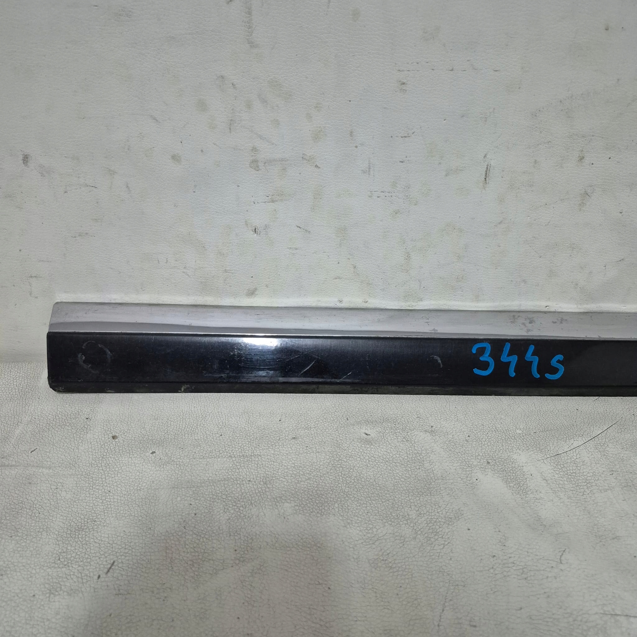 VW PASSAT B8 14-23 moulding cap door left rear part