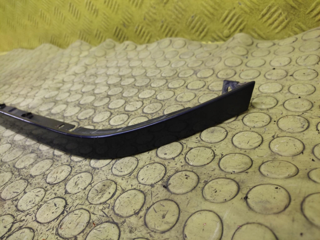 MERCEDES W202 moulding below REFLEKTOR left 2028260777