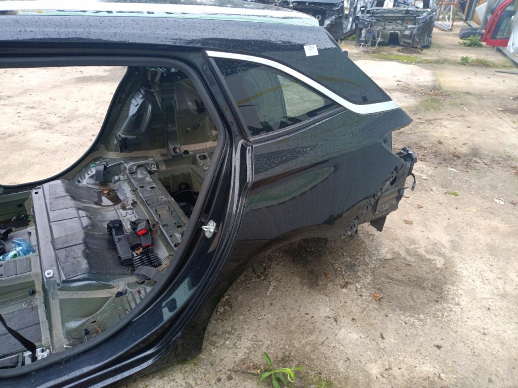 ASTRA V K KOMBI ĆWIARTKA BŁOTNIK TYŁ LEWY Z22Y Numer katalogowy części 01