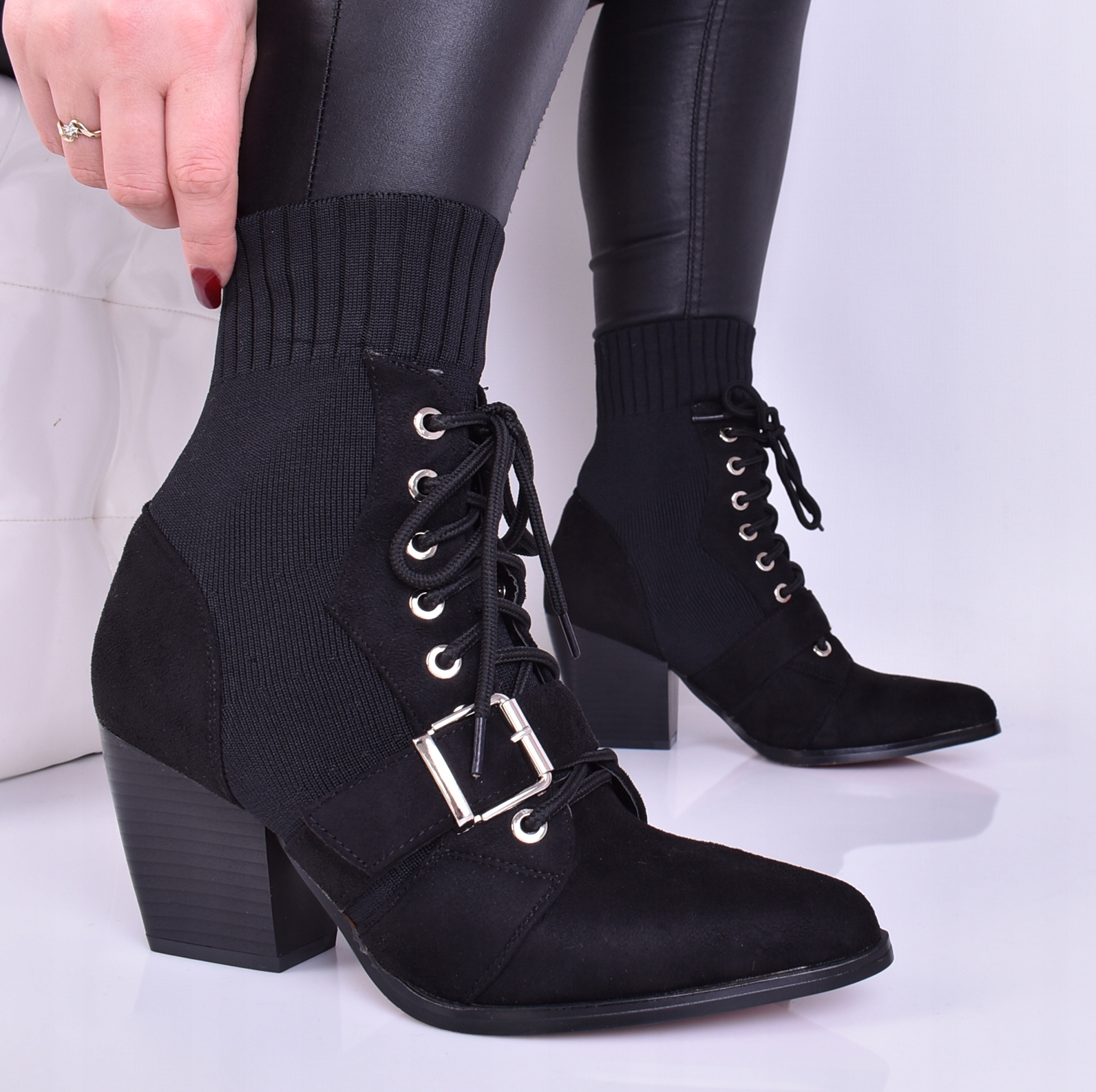 DAMSKIE BOTKI SZNUROWANE CZARNE NA SŁUPKU WIOSENNE ZAMSZOWE Rozmiar 39