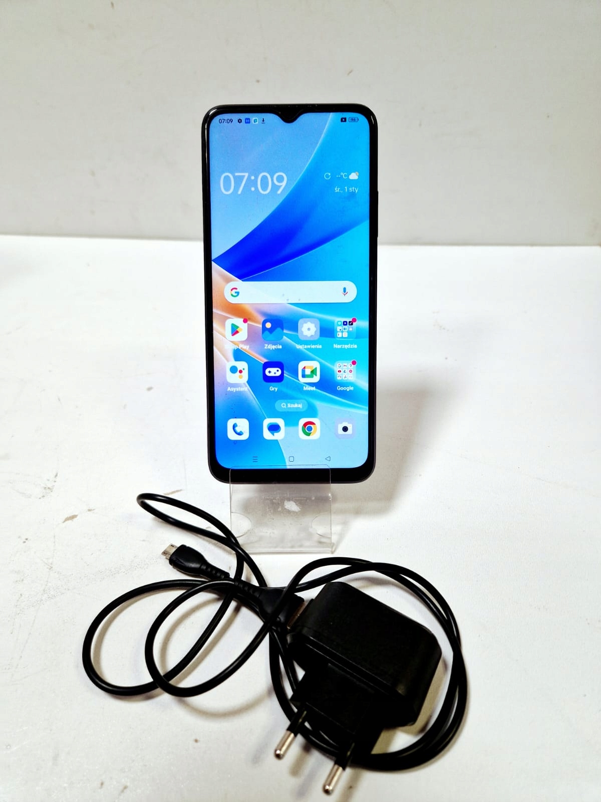 Смартфон Oppo A17 4 ГБ / 64 ГБ 4G (LTE) синий