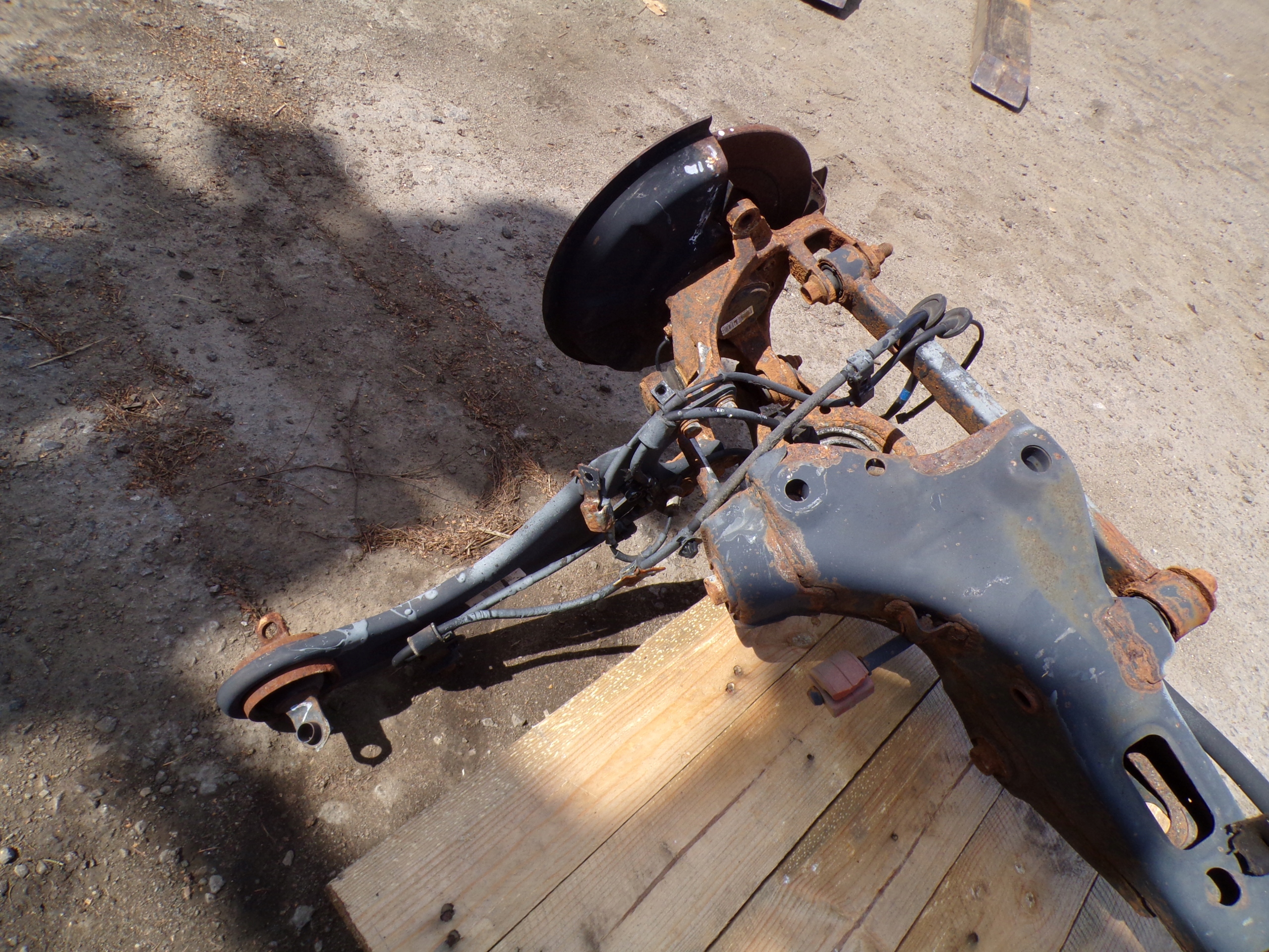 KIA CEED II BELKA ZAWIESZENIA TYLNEGO ZWROTNICA 47 Producent części Kia OE