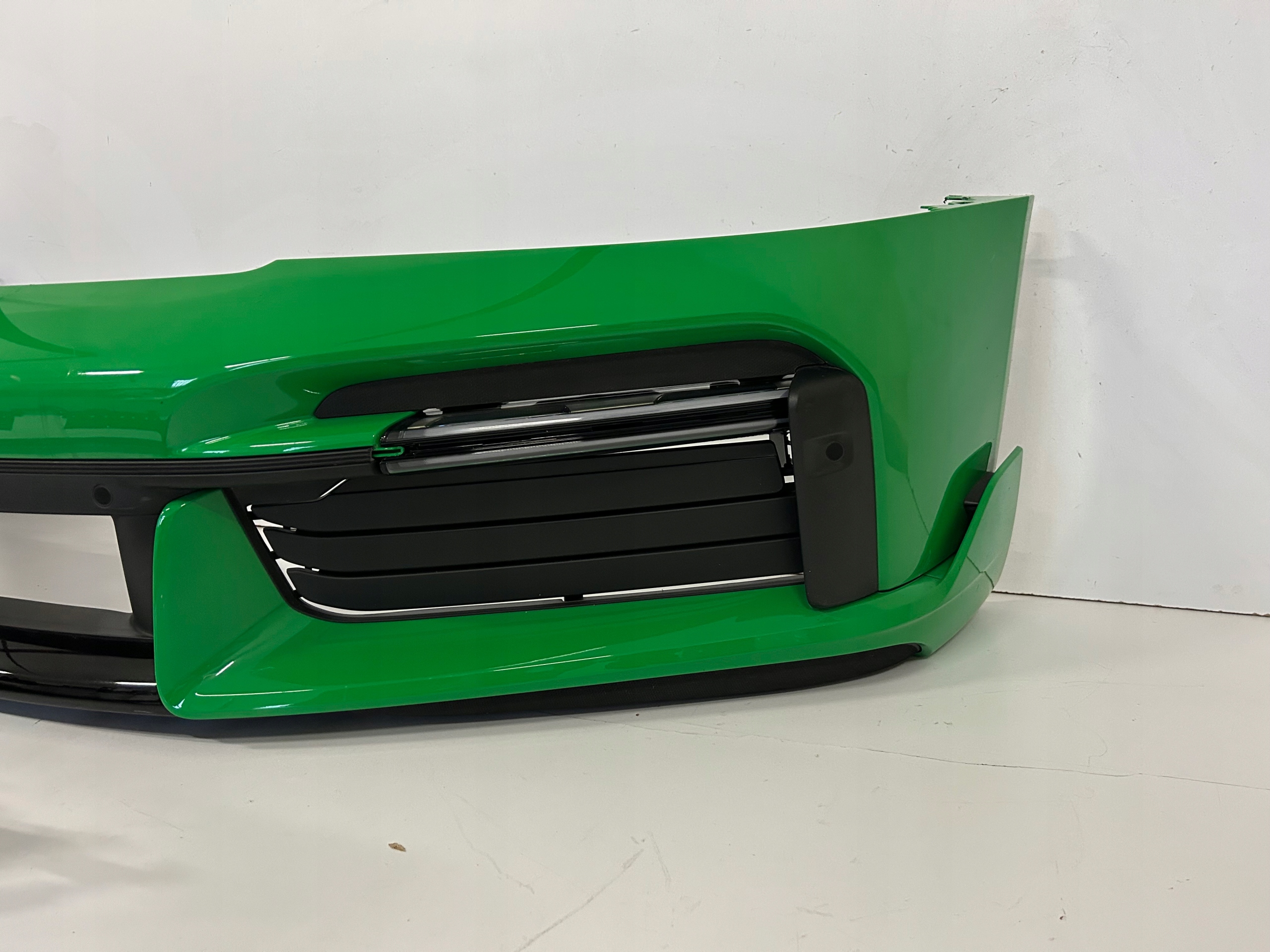 front bumper Front Bumper Porsche 911 992 Turbo, Turbo S AeroKit