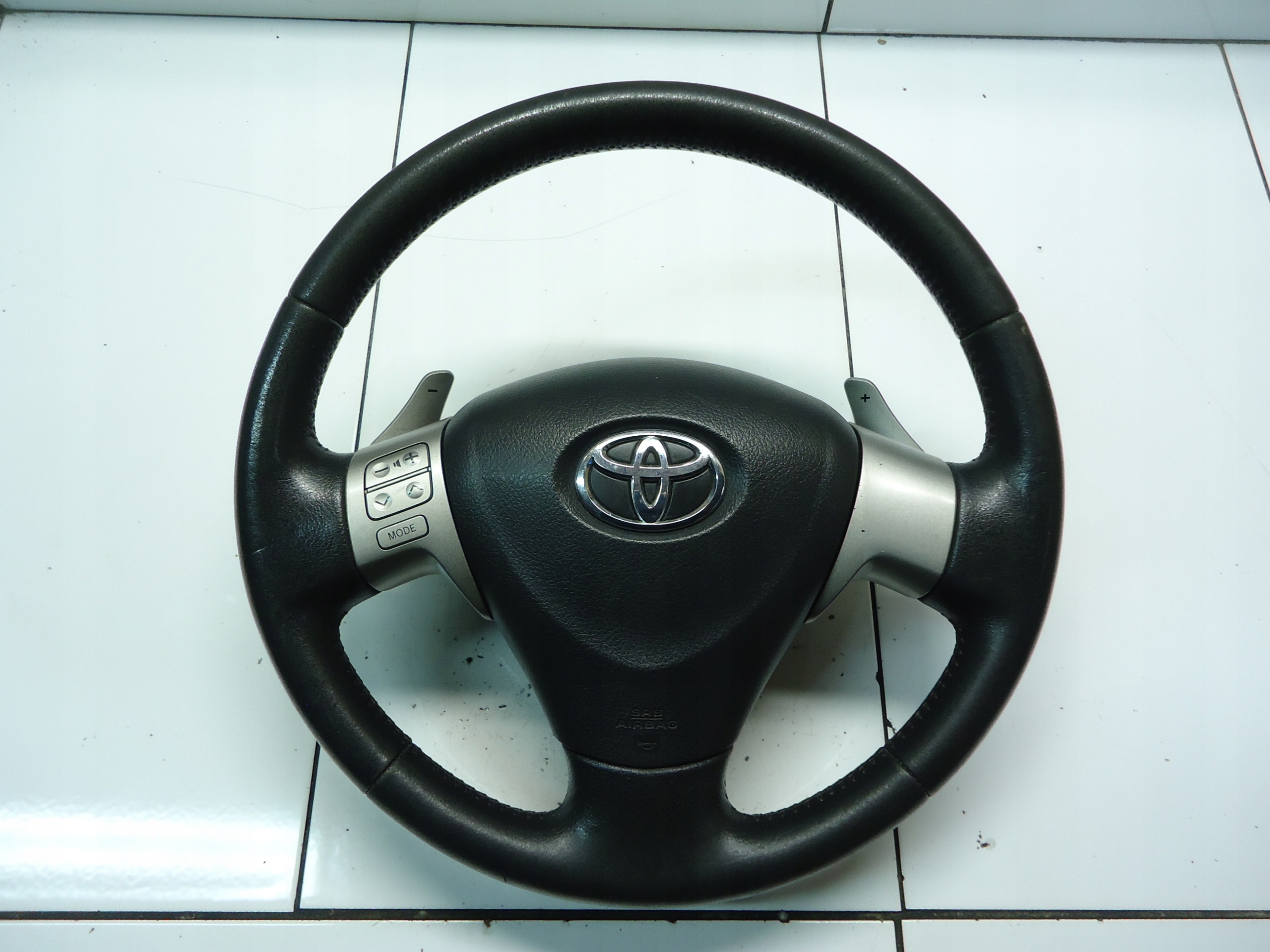 TOYOTA AURIS lenkrad 607095204