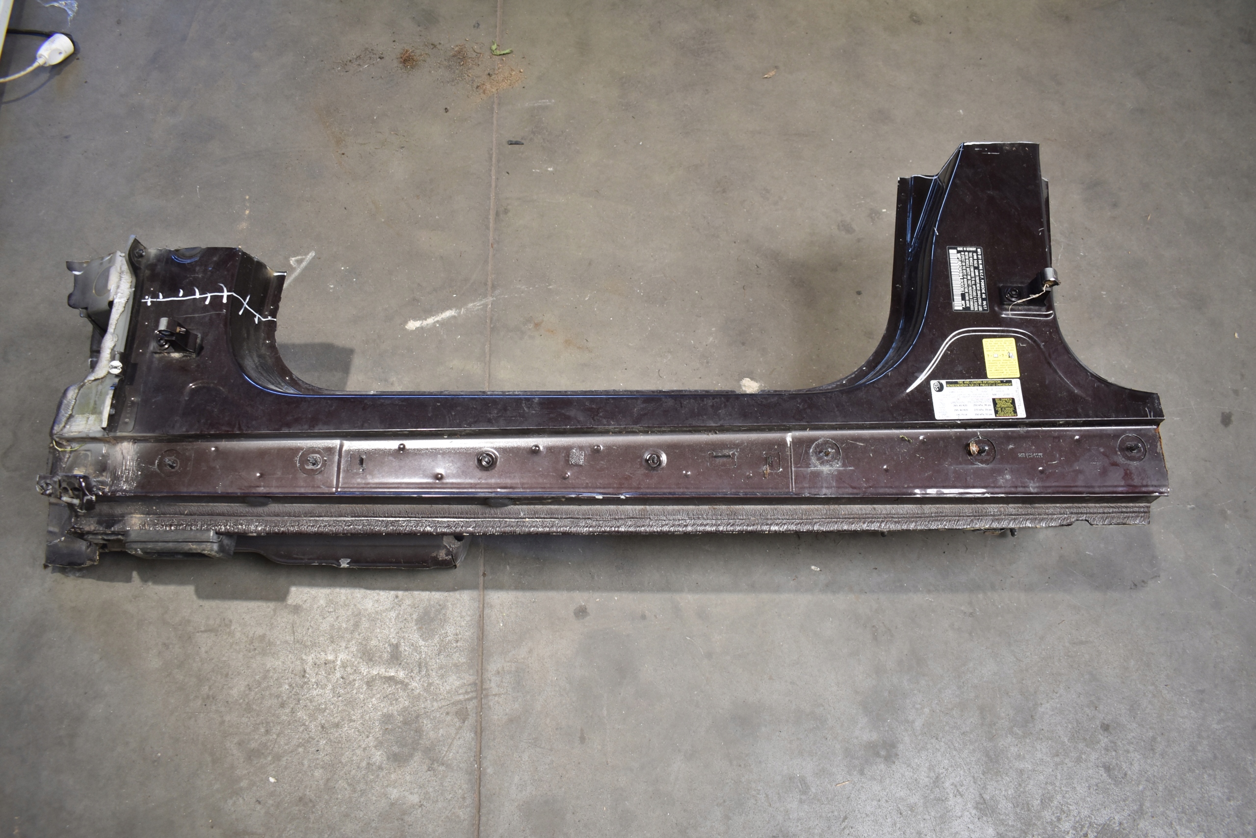 IDEALNY threshold left pillar A ,B PORSCHE MACAN 1