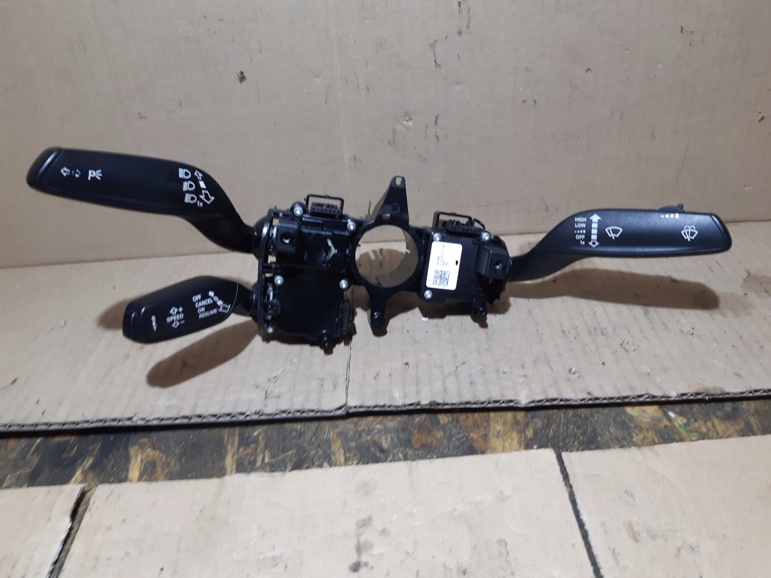 AUDI A6 C7 DEVIO LUCI TERGICRISTALLO TERGI PAGAJE DEVIO LUCI DEVIO TEMPOMAT 4G0953502A