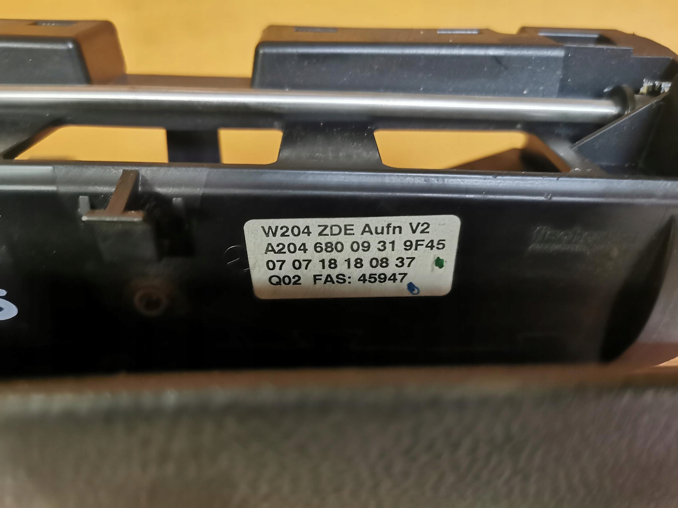 display navigation devices MERCEDES C-KLASA W204 07-14