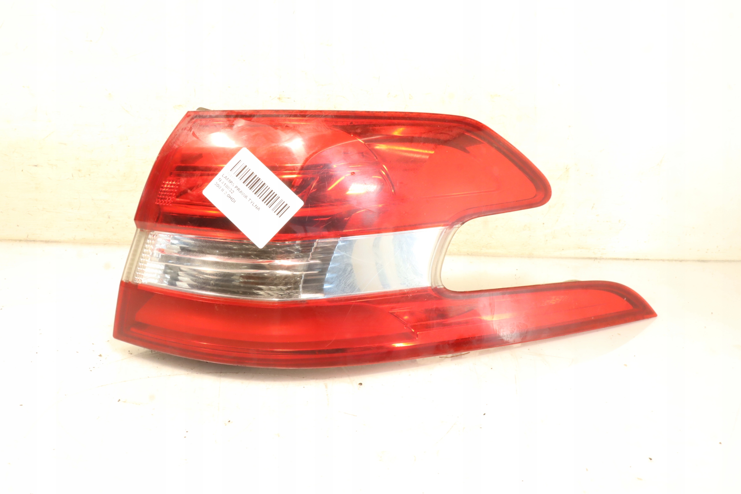 LAMPA PRAWA TYLNA PEUGEOT 308 II kombi