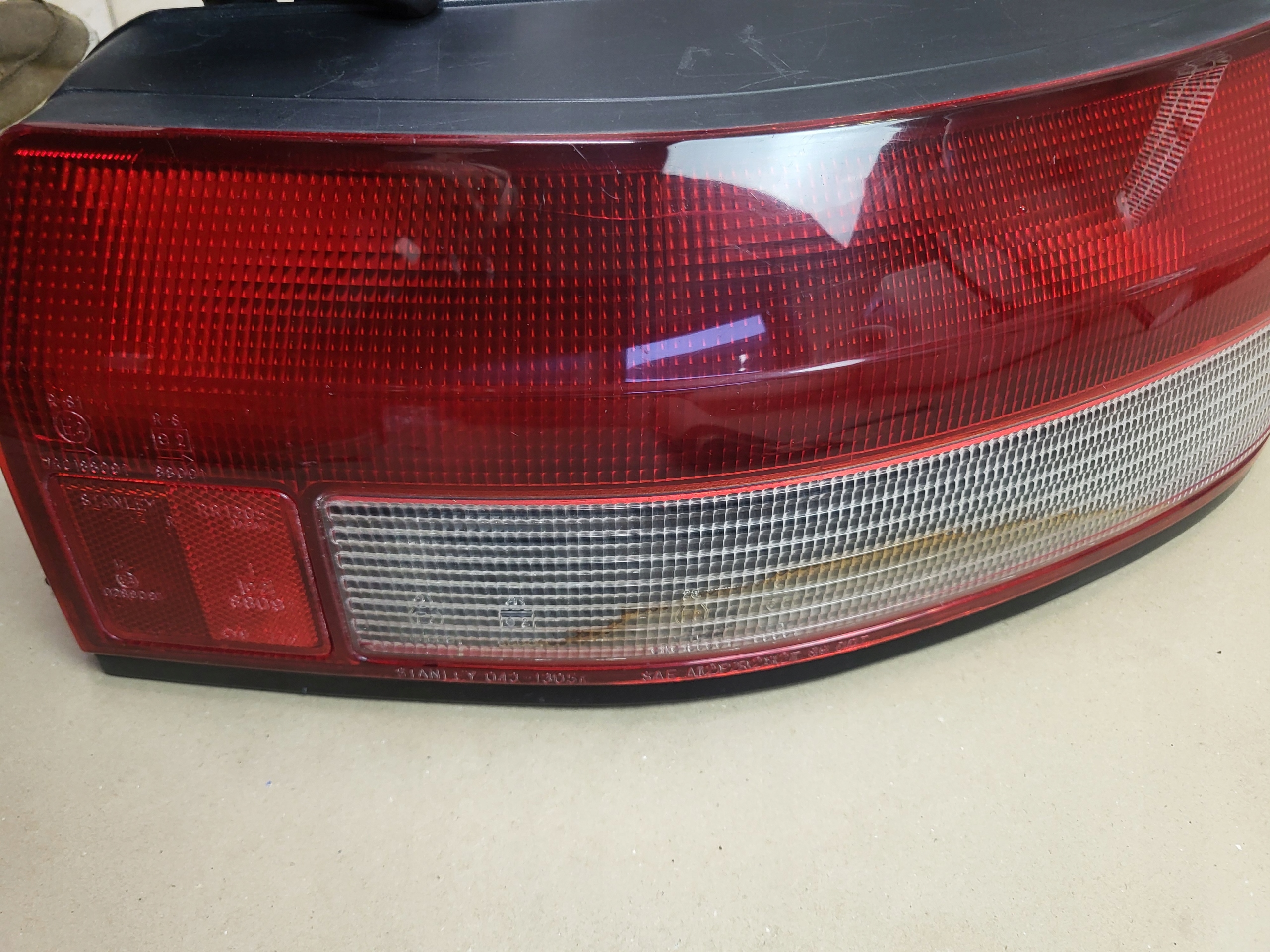 light rear right rear part MAZDA 323 IV BG OE STANLEY EUROPA