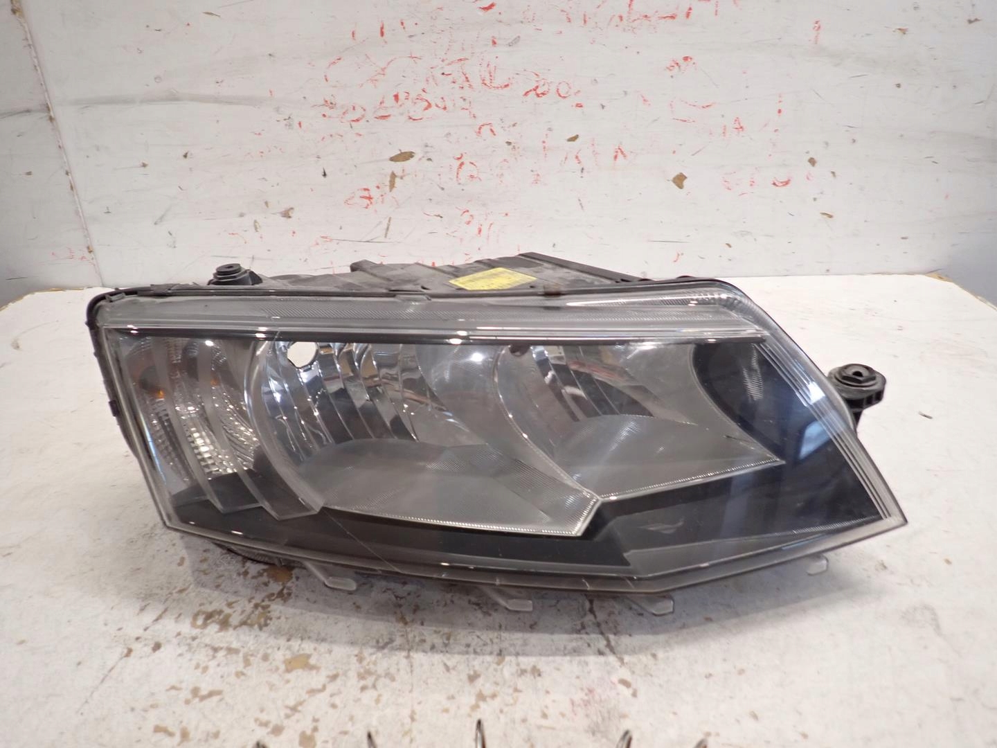 light front front right SKODA OCTAVIA III 2012-2016 5E1941016