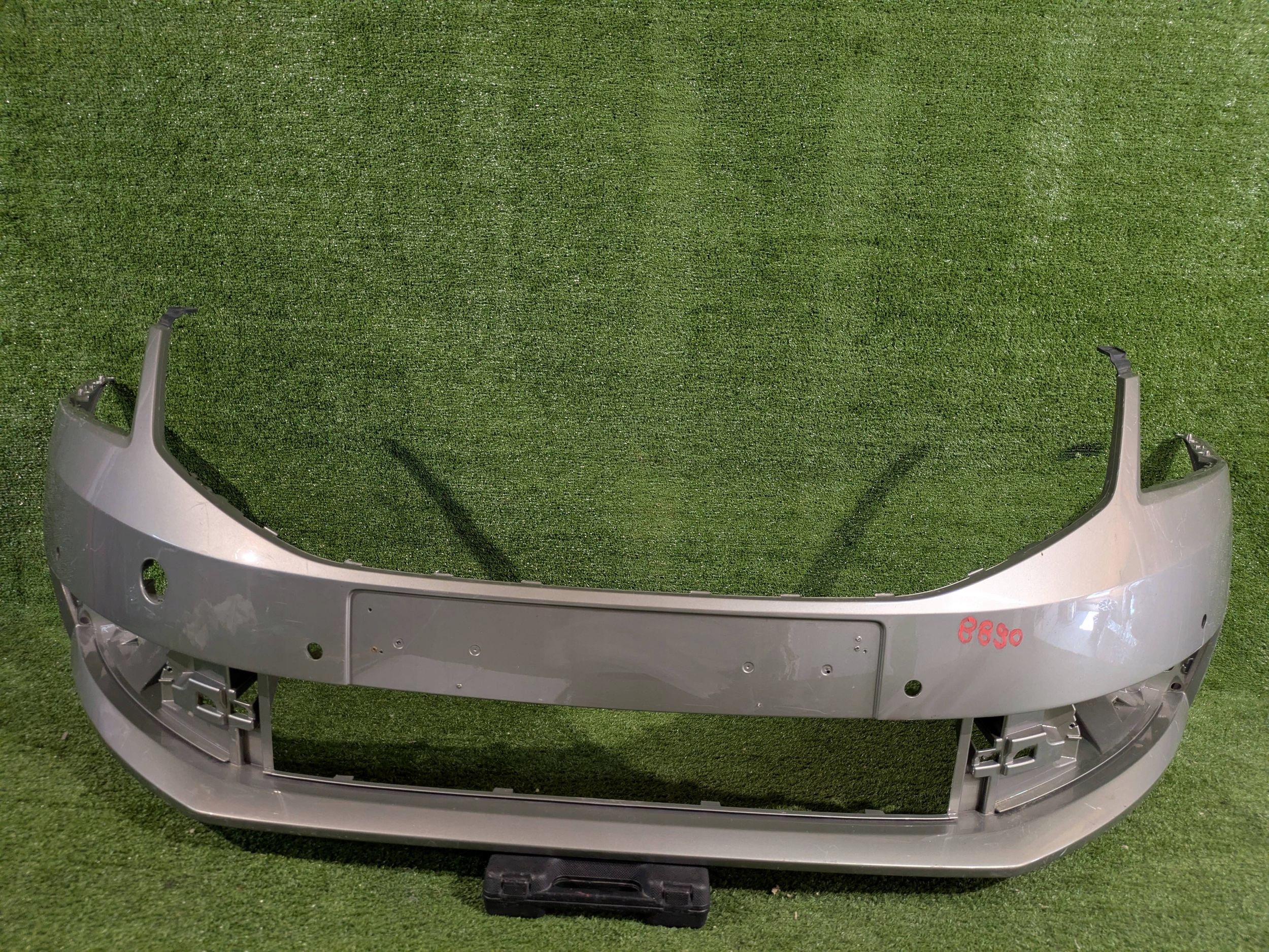 front bumper front SKODA OCTAVIA III LIFT 16- NR.Z8890