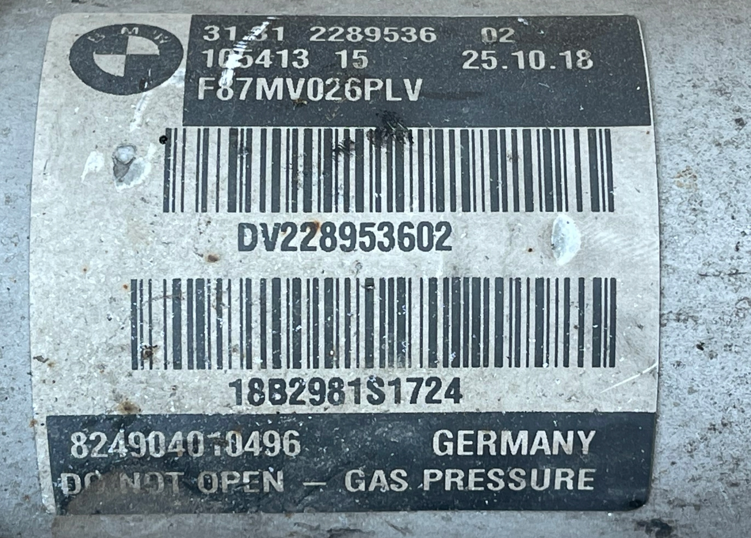AM25 BMW M2 F87 shock absorber right front 2289536