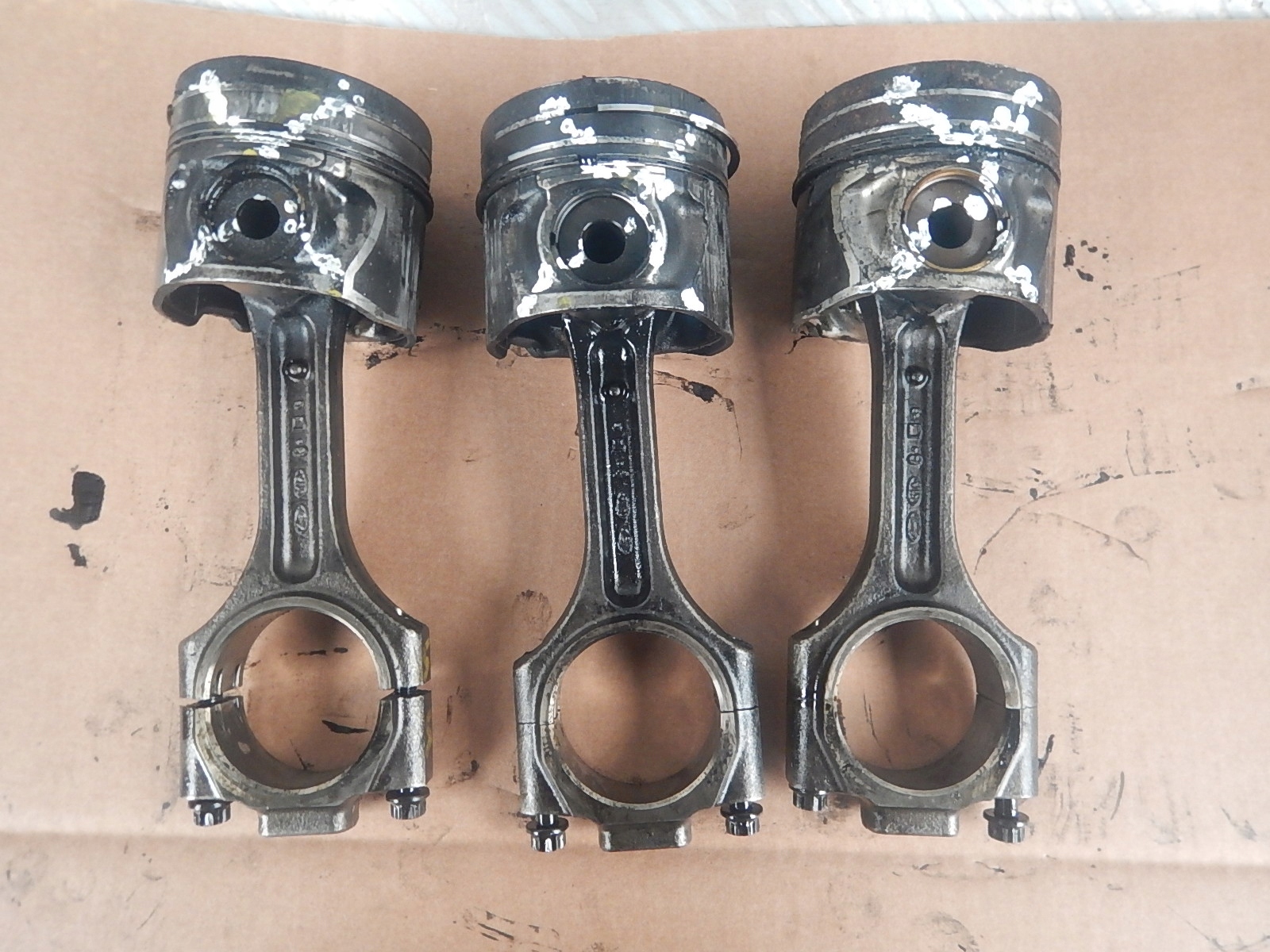 2211TFTUF154 - KIA CEED SORENTO HYUNDAI TUCSON 2.0 CRDI ШАТУН