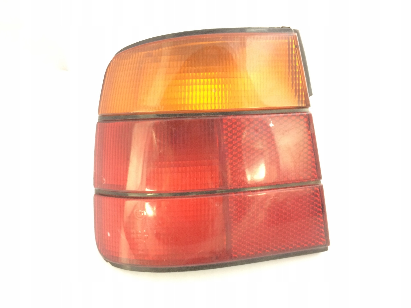 light rear BMW 525 left BMW