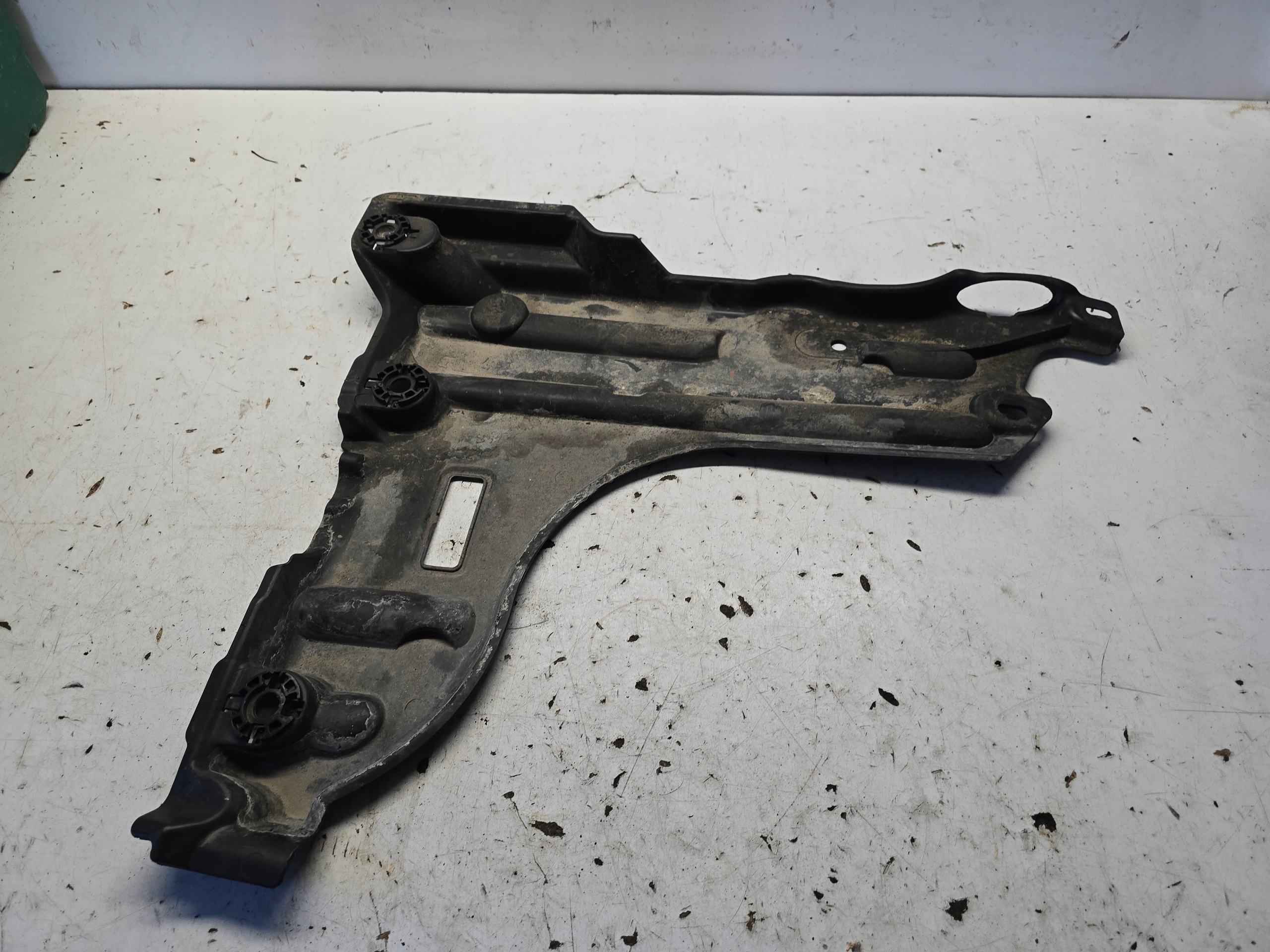 OPEL CORSA F lower cover chassis right