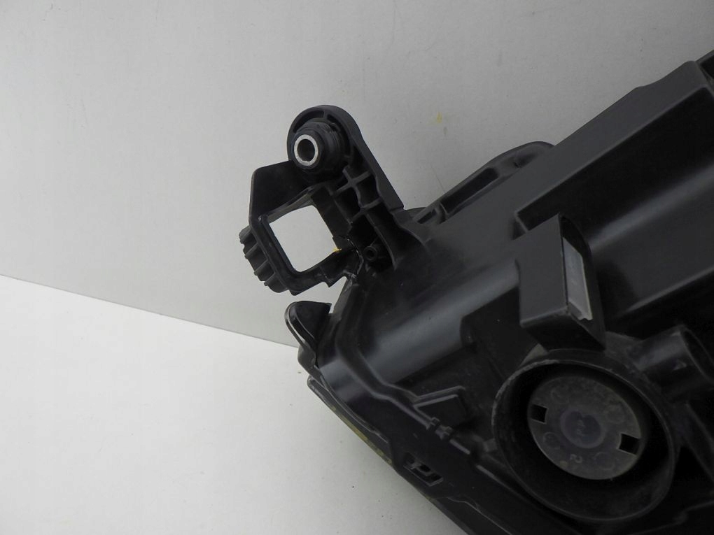 SKODA SCALA 657 LED 19- light front right