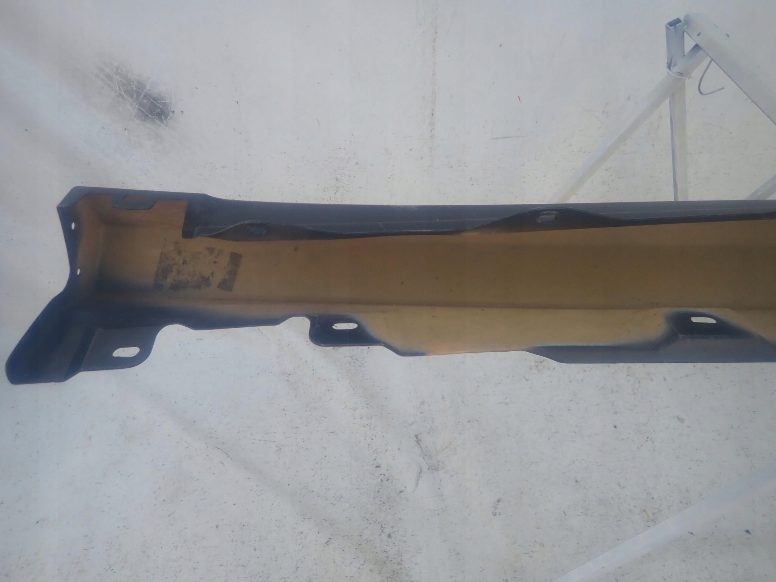 MERCEDES R-KLASA W251 threshold right moulding threshold