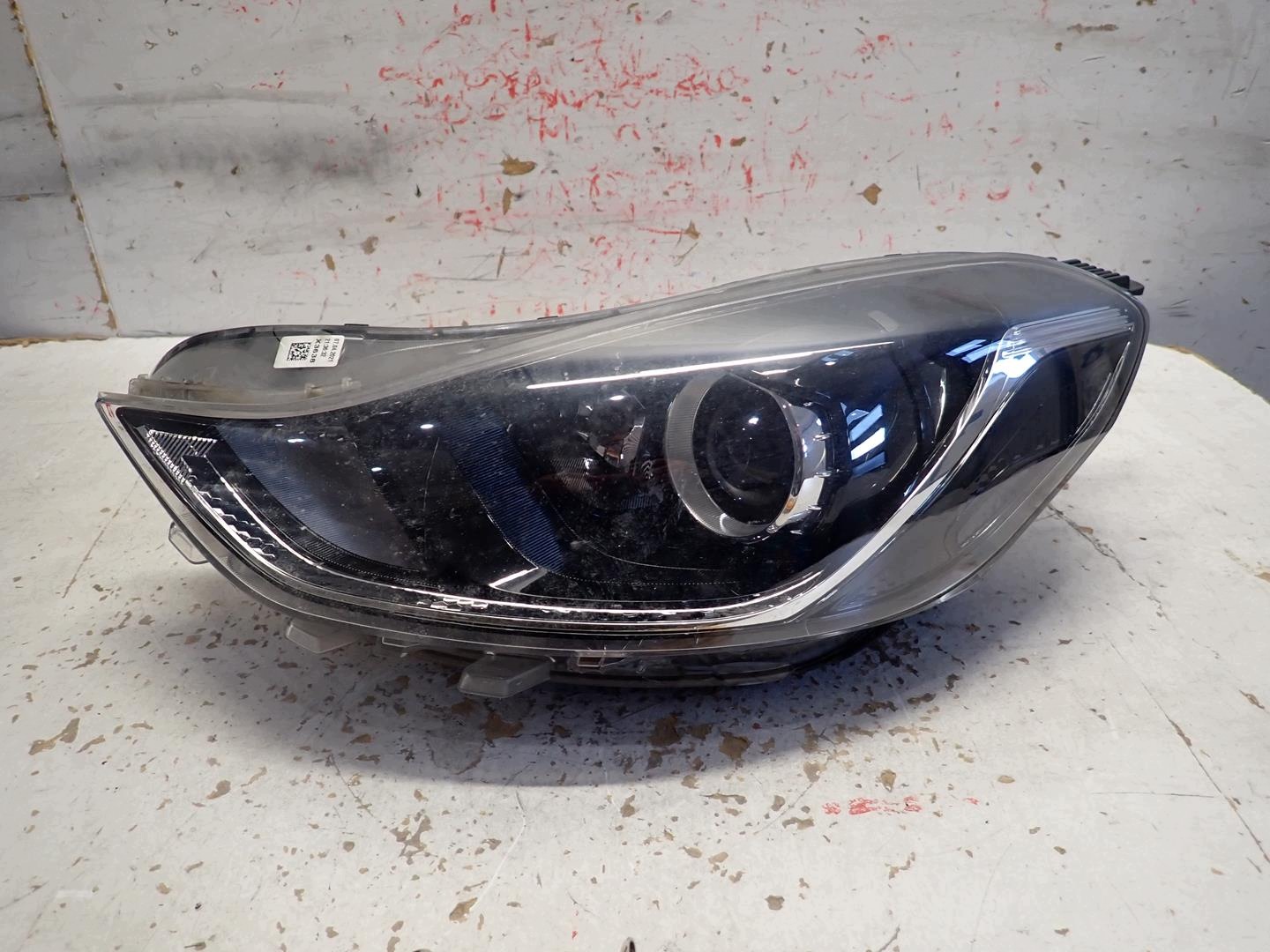 light front front left HYUNDAI I10 III 2020- 92101-K7100