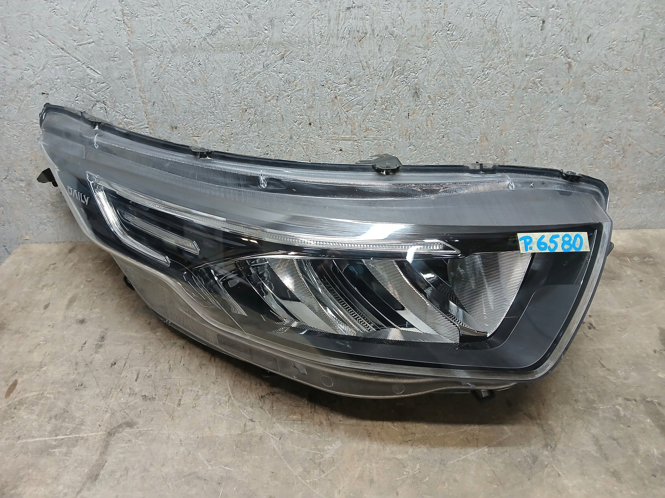 light front right IVECO DAILY LIFT 19- FULL LED 05802711799